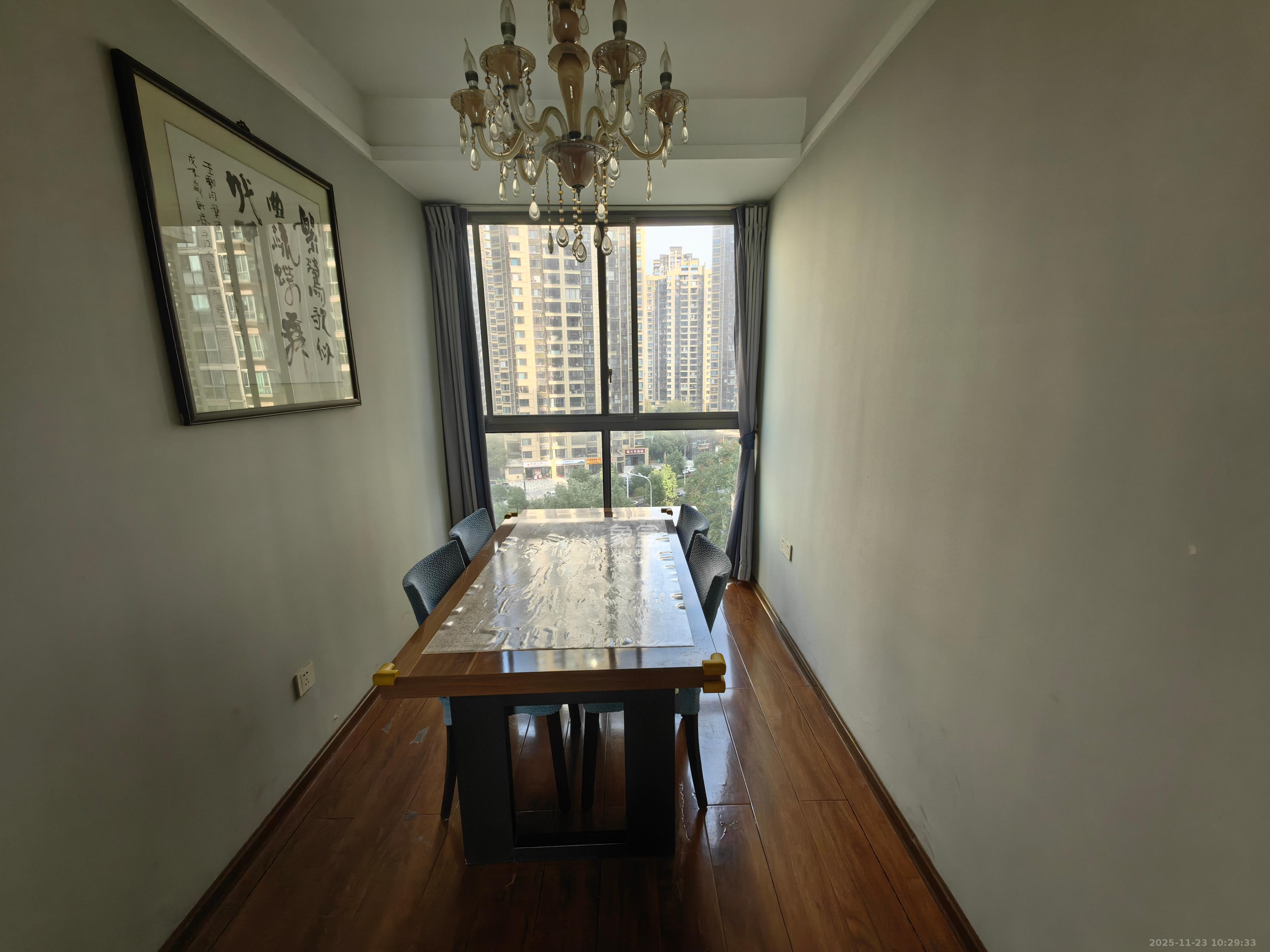 新城新世界一二三期 3室2厅1卫 2800.0元/月 新城新世界一二三期 3室2厅1卫 2800.0元/月室内图