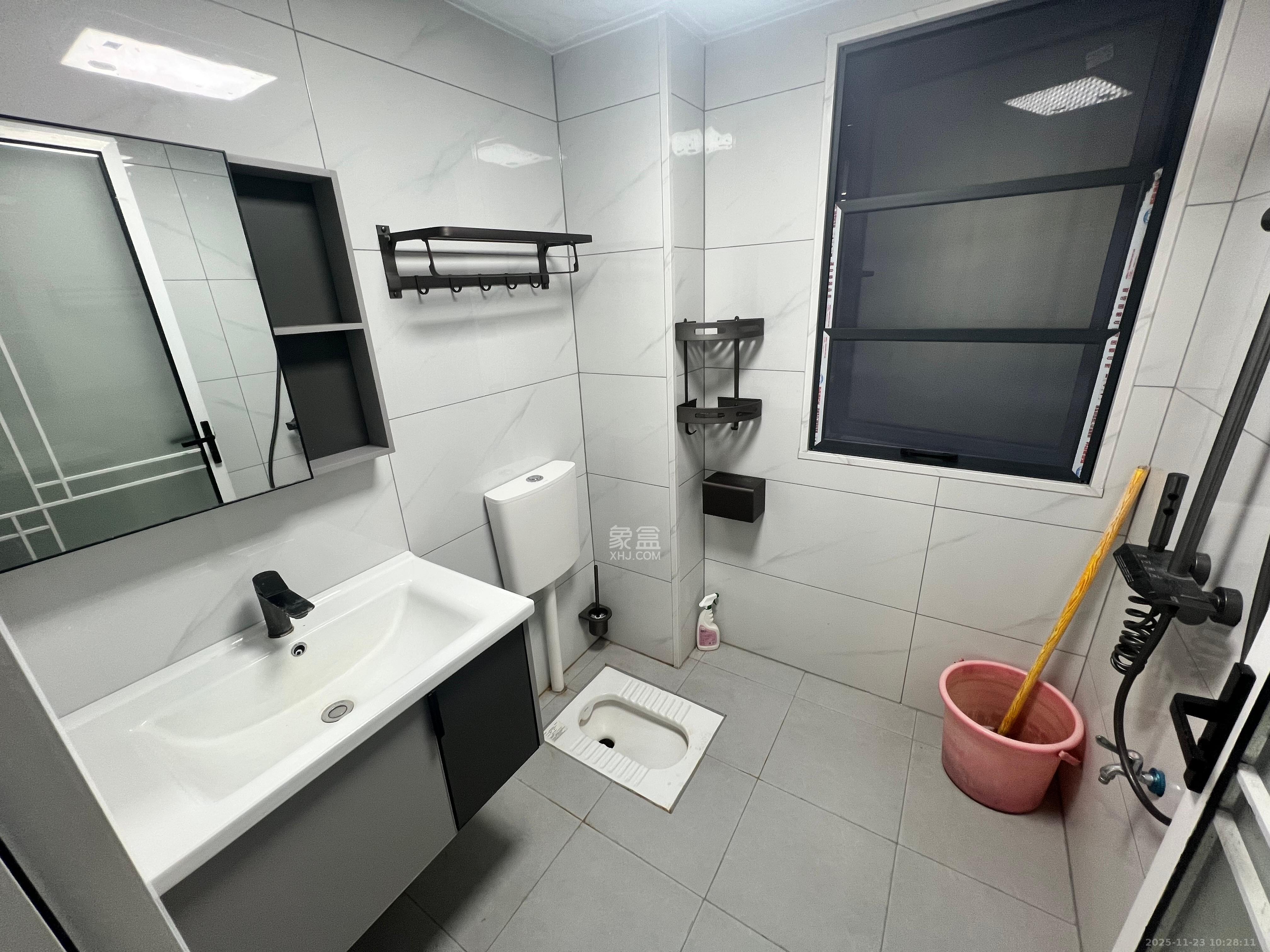 桥头家园二期(桥头家苑二期) 2室0厅0卫 1800.0元/月 桥头家园二期(桥头家苑二期) 2室0厅0卫 1800.0元/月室内图