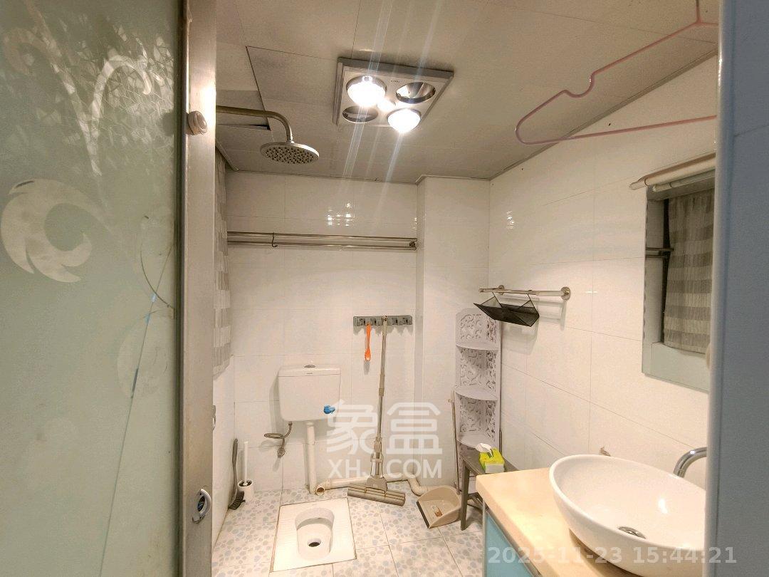 旭辉藏郡(藏郡、旭湘华府) 2室2厅1卫 1800.0元/月 旭辉藏郡(藏郡、旭湘华府) 2室2厅1卫 1800.0元/月室内图