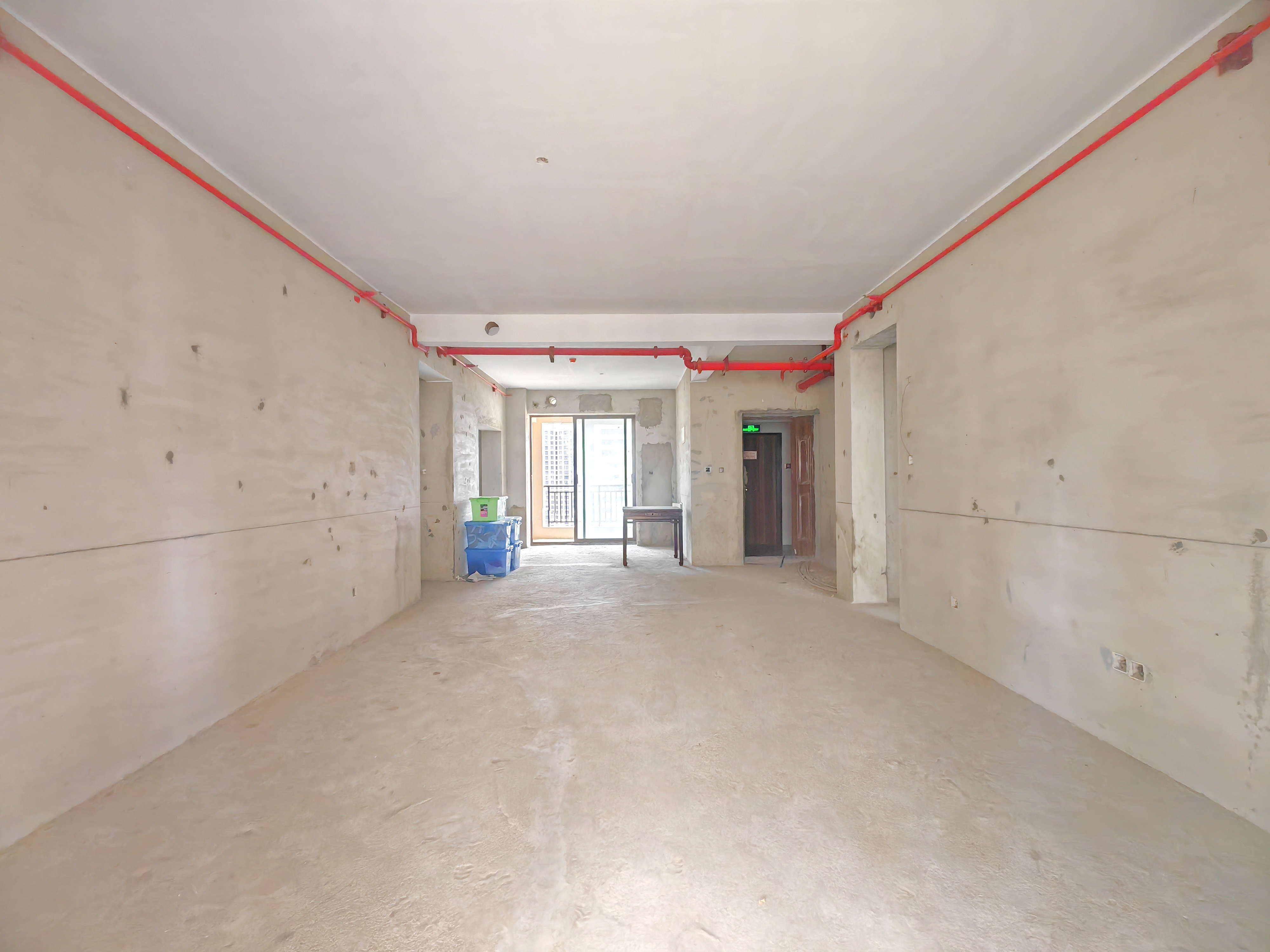 海航豪庭南苑 4室2厅3卫 380.0万 海航豪庭南苑 4室2厅3卫 380.0万客厅