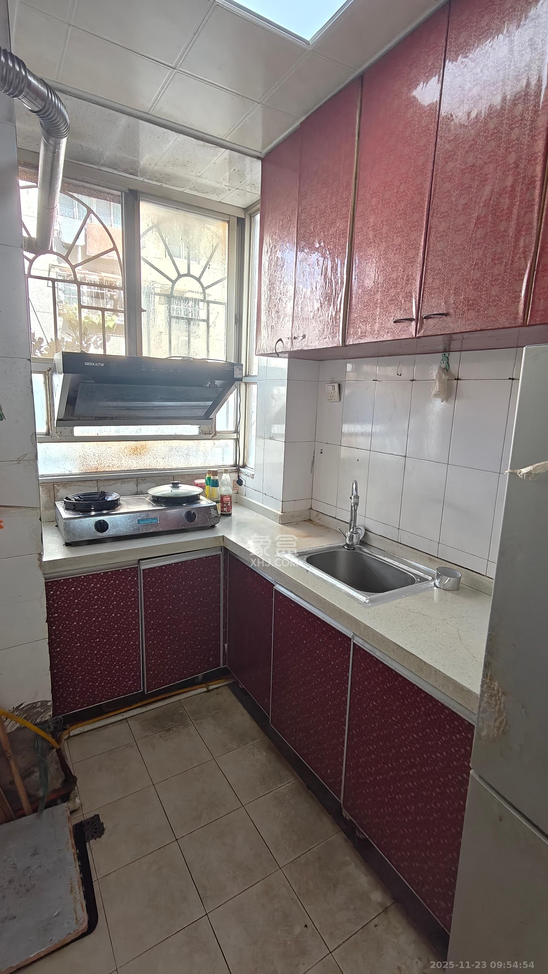 狮子山二片 2室2厅1卫 1500.0元/月 狮子山二片 2室2厅1卫 1500.0元/月室内图