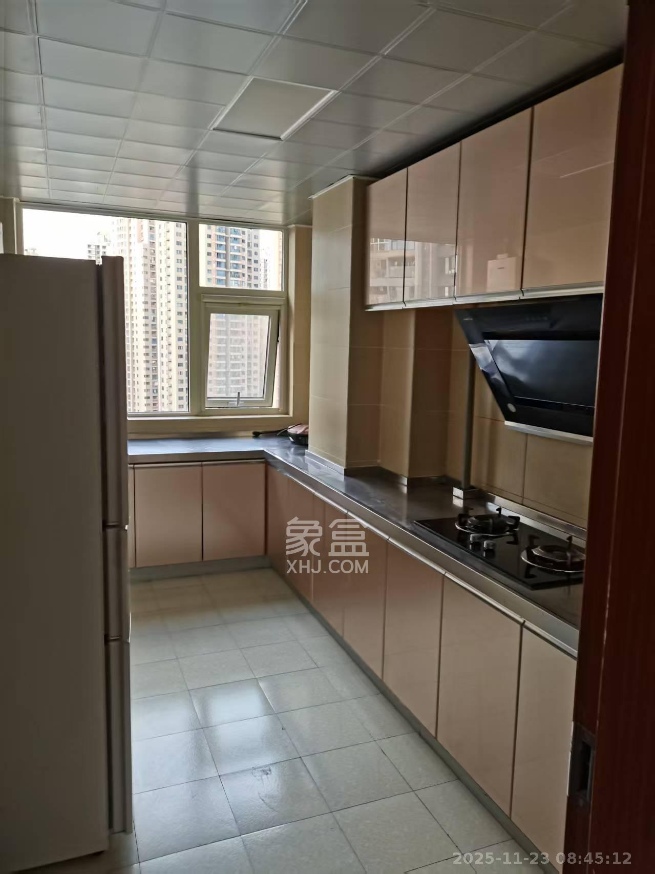 北辰三角洲E5区 4室2厅2卫 4800.0元/月 北辰三角洲E5区 4室2厅2卫 4800.0元/月室内图