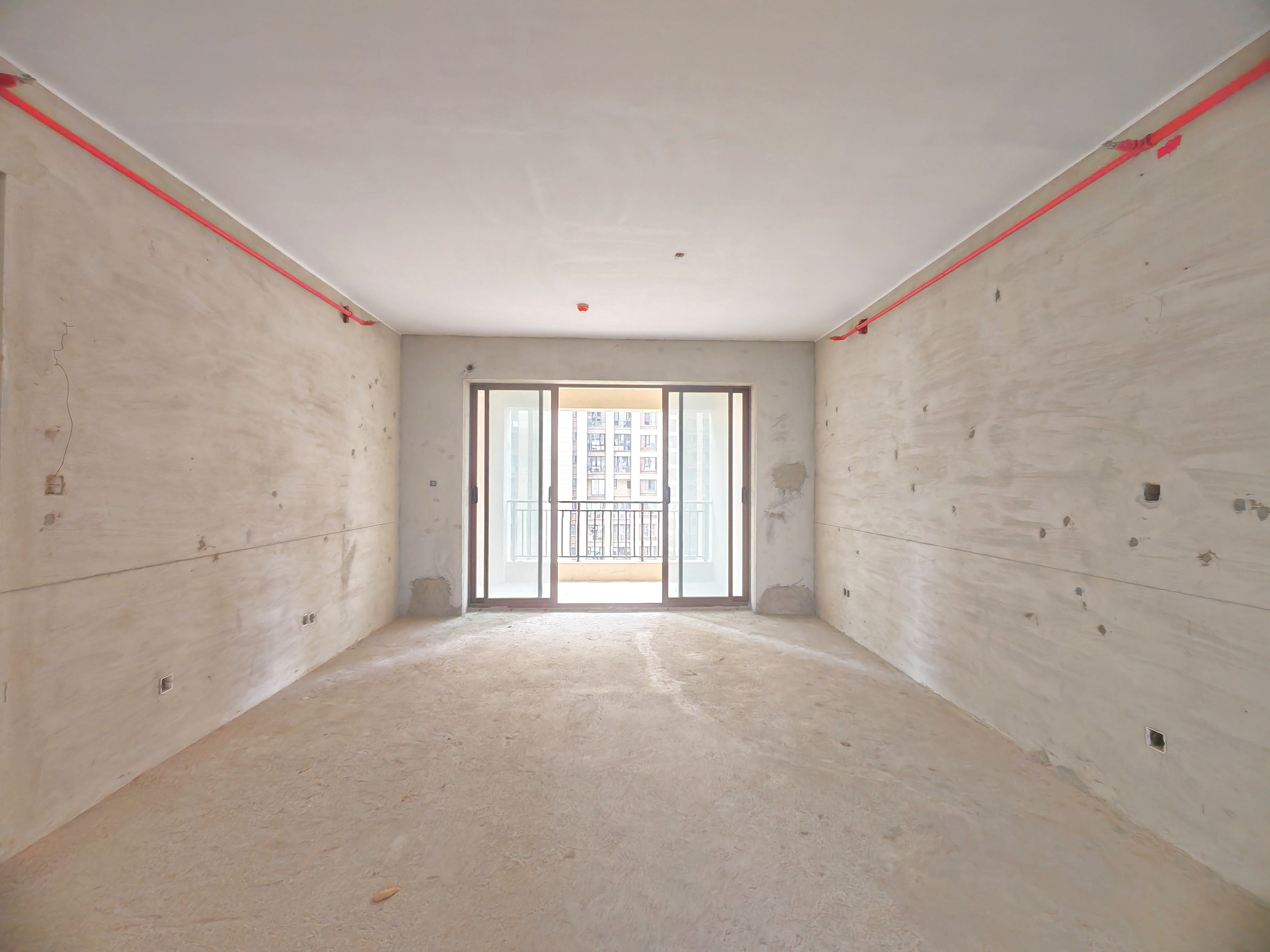 海航豪庭南苑 4室2厅3卫 380.0万 海航豪庭南苑 4室2厅3卫 380.0万客厅