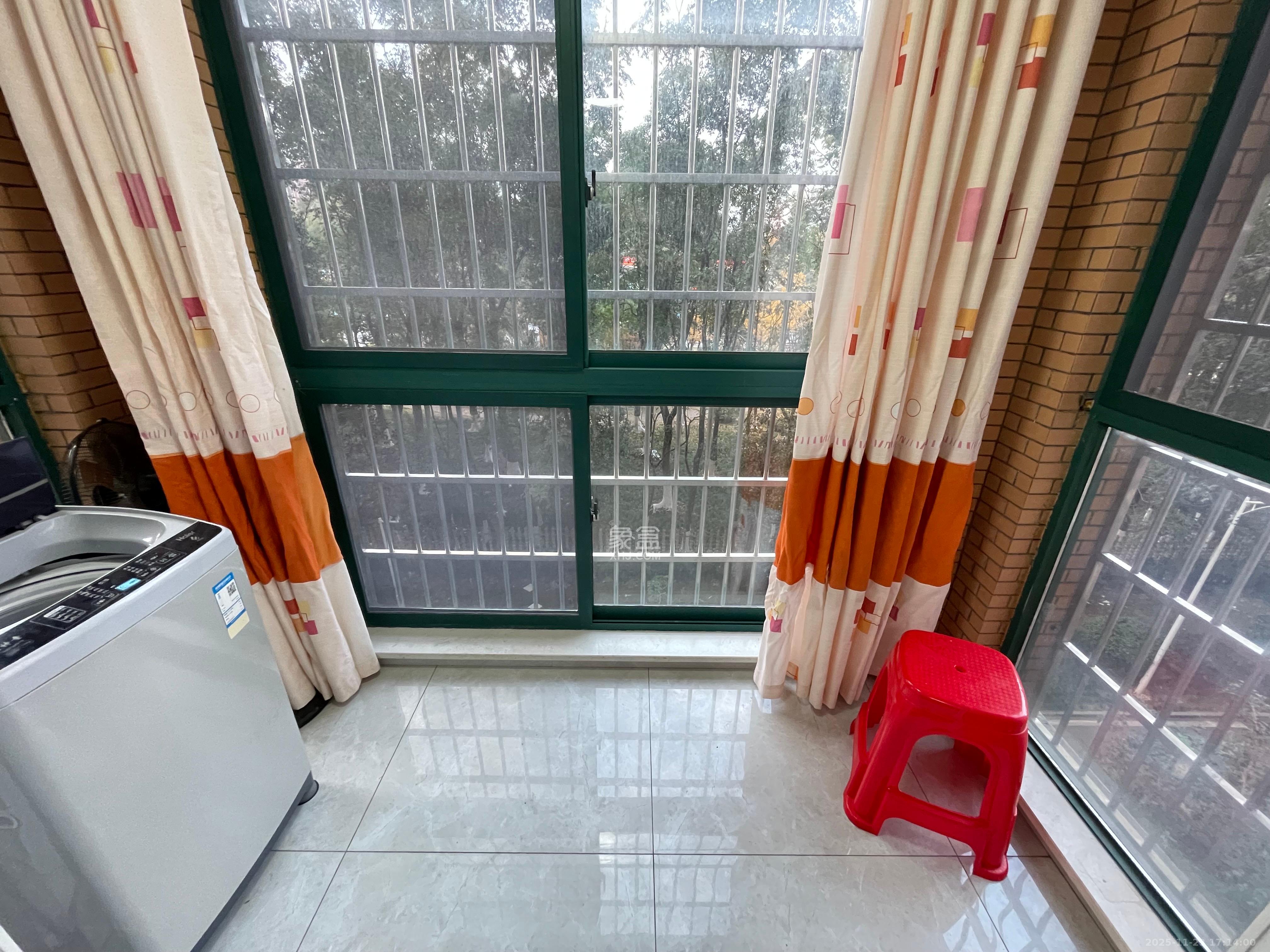 诚兴园  1室1厅1卫    1500.0元/月室内图