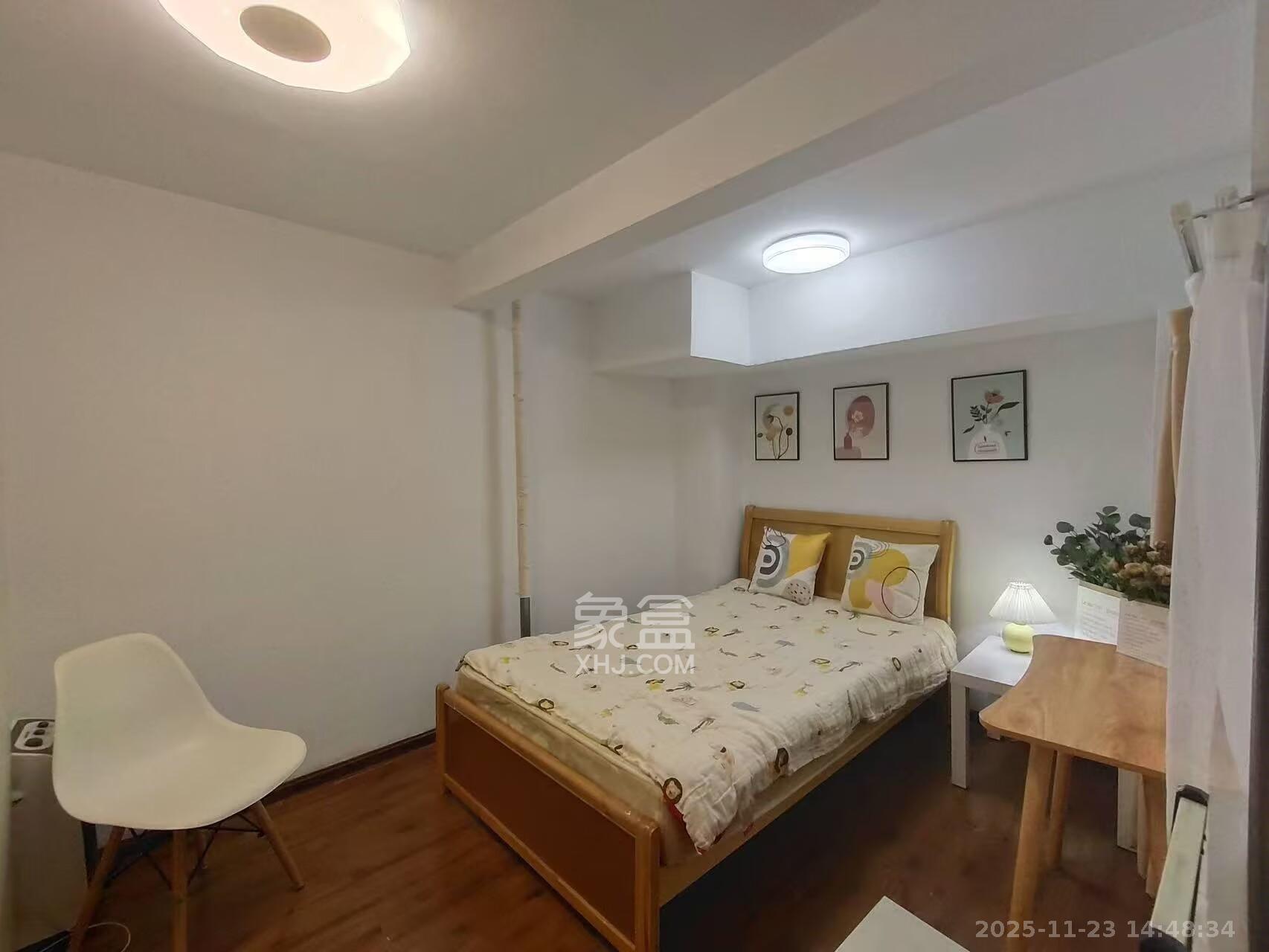 融圣国际 3室1厅1卫 2100.0元/月 融圣国际 3室1厅1卫 2100.0元/月室内图