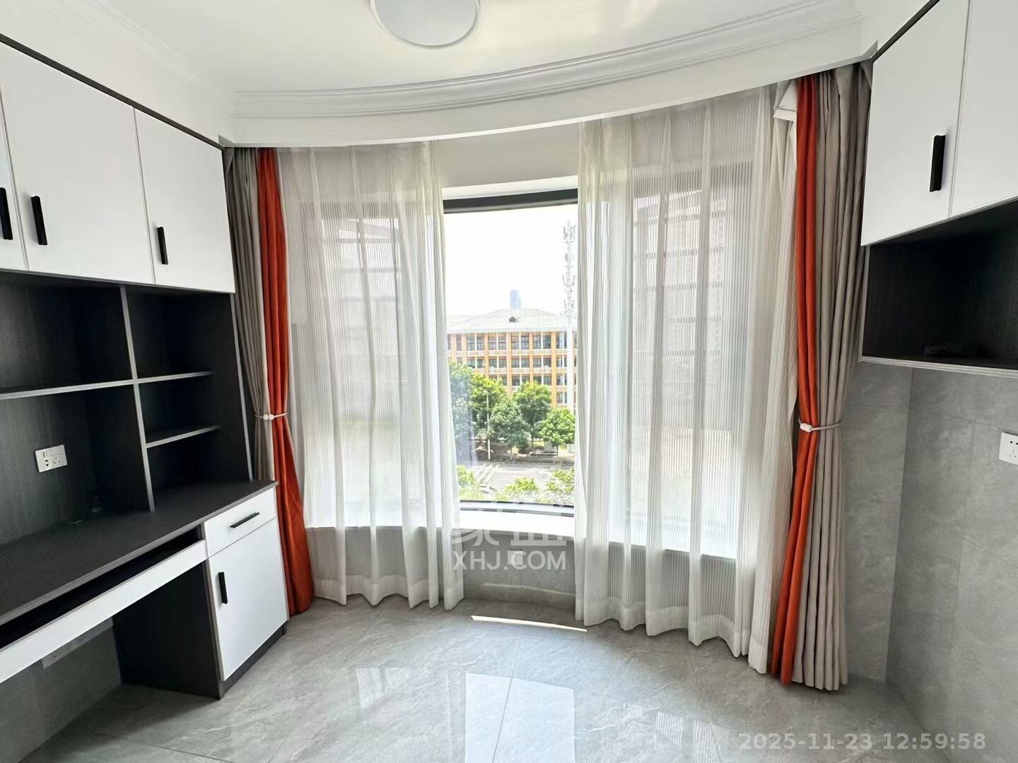 嘉雨东苑 2室1厅1卫 3200.0元/月 嘉雨东苑 2室1厅1卫 3200.0元/月室内图