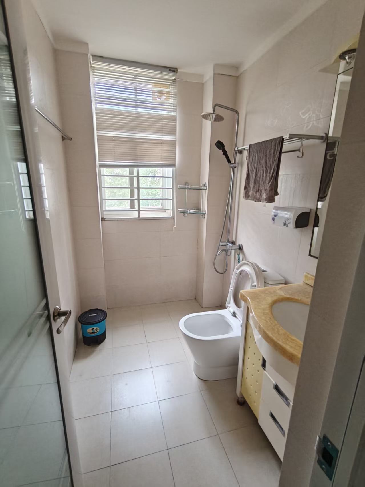 金盘雅苑 4室2厅2卫 3600.0元/月 金盘雅苑 4室2厅2卫 3600.0元/月户型图