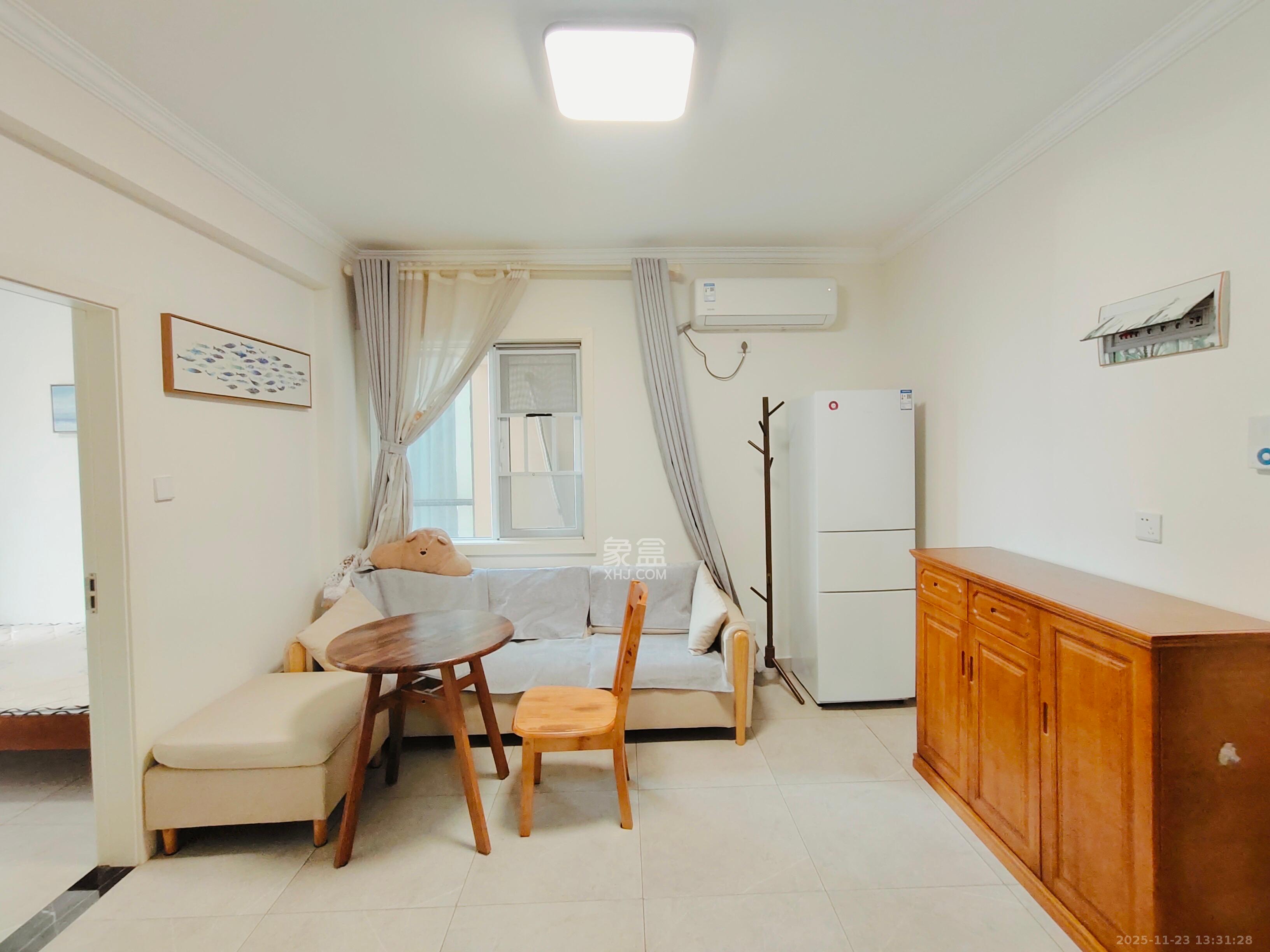 尚上美寓 2室2厅1卫 2600.0元/月 尚上美寓 2室2厅1卫 2600.0元/月室内图