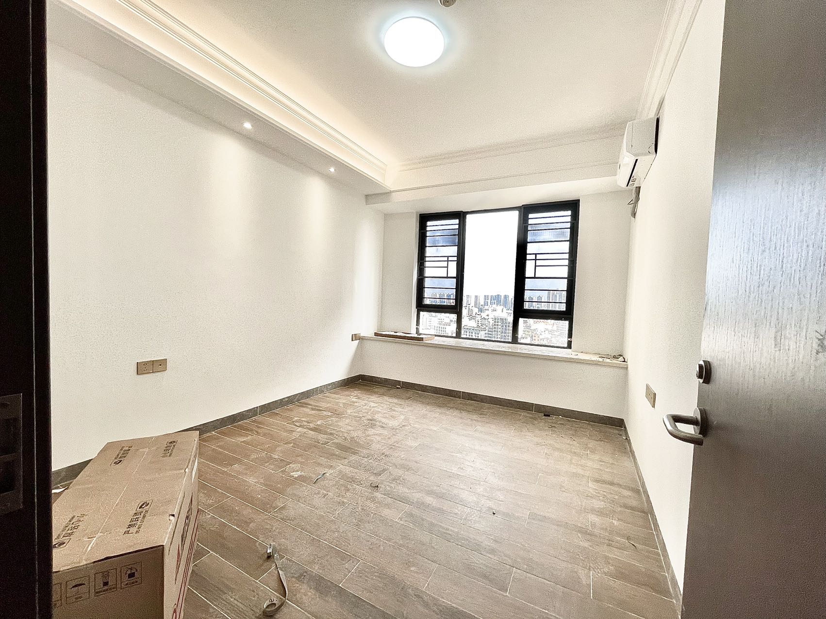 天街华府(海南新天地) 3室2厅1卫 3300.0元/月 天街华府(海南新天地) 3室2厅1卫 3300.0元/月室内图