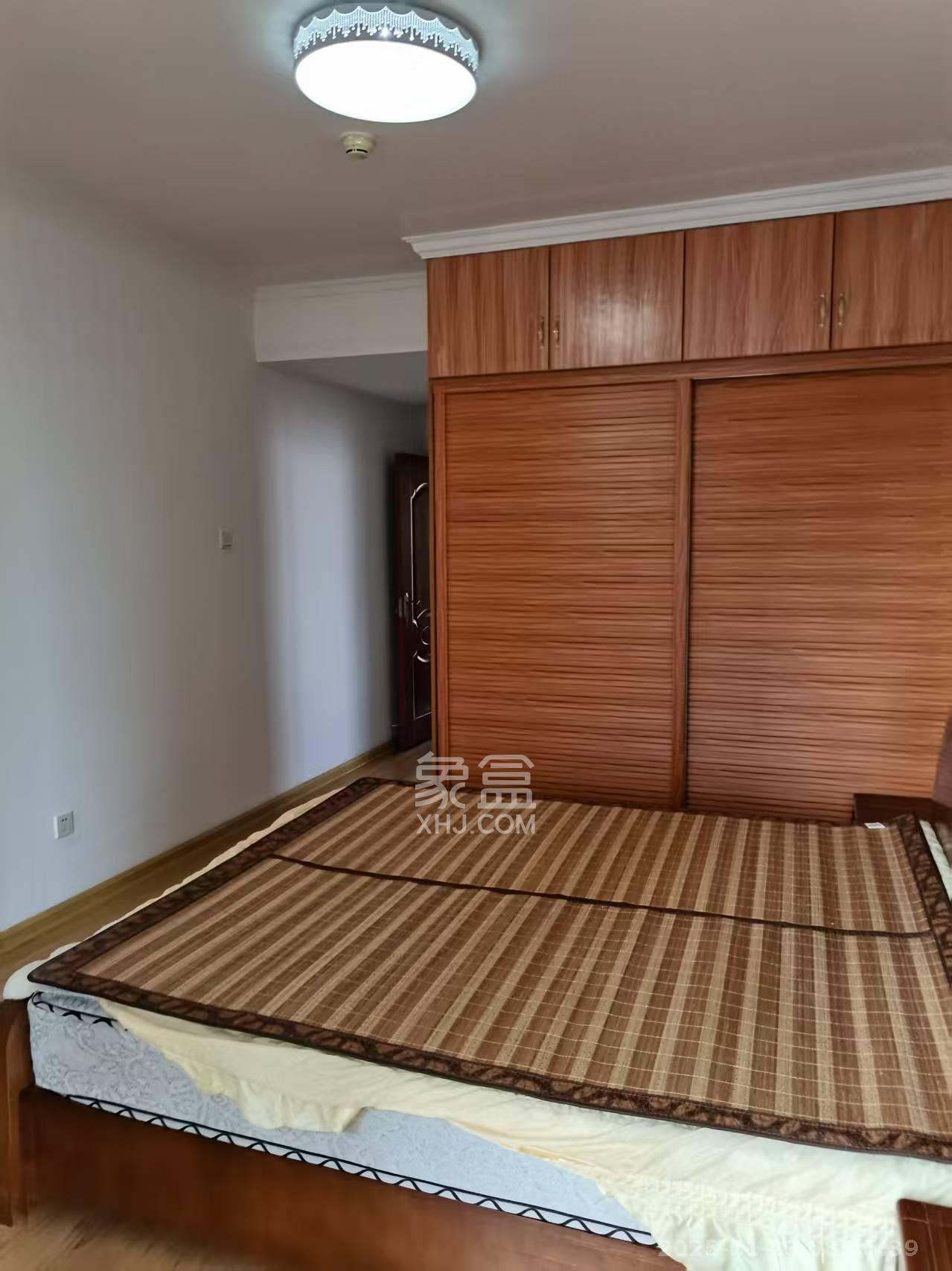 北辰三角洲E5区 4室2厅2卫 4800.0元/月 北辰三角洲E5区 4室2厅2卫 4800.0元/月室内图