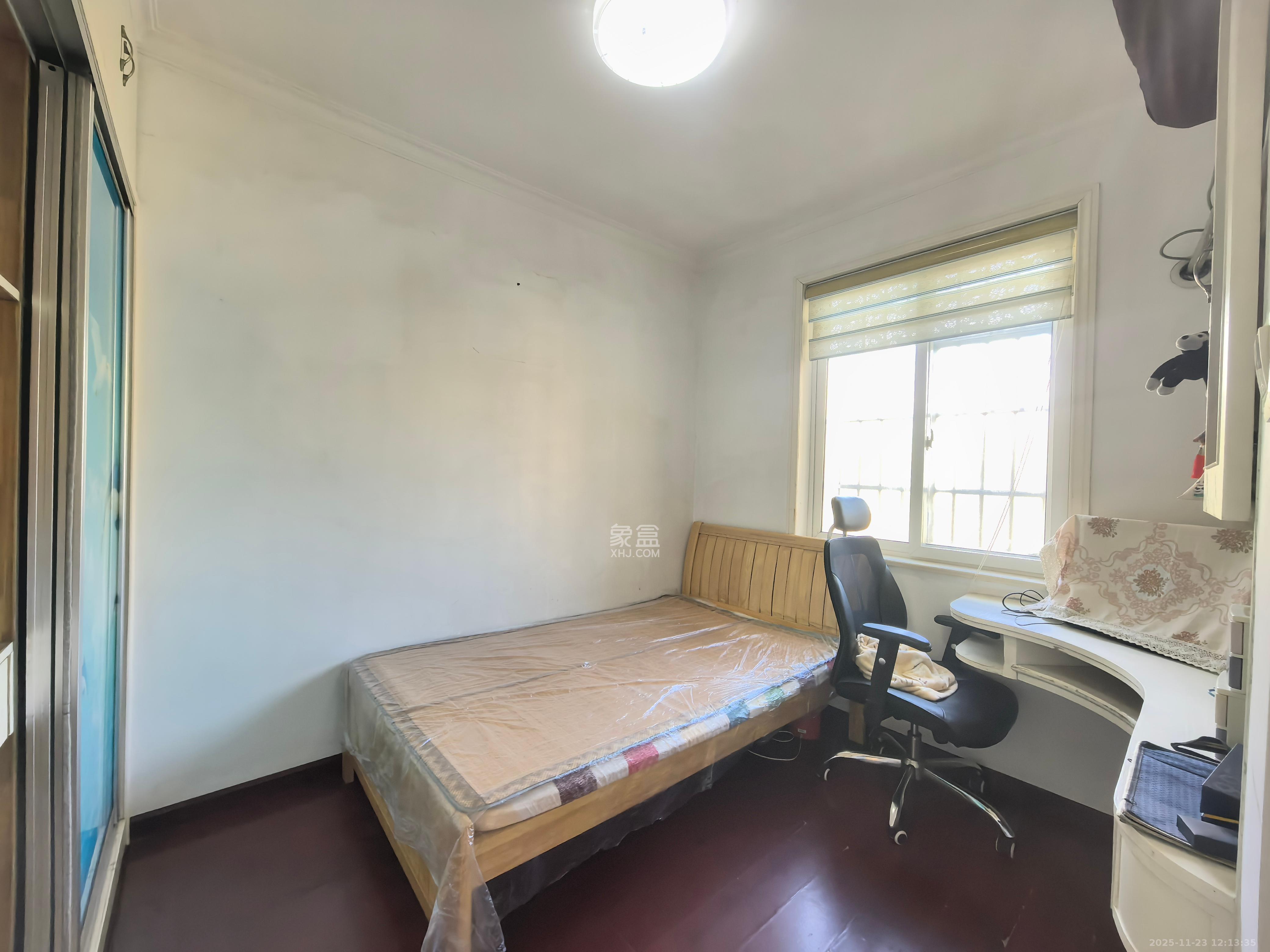 谷山乐园二期 3室2厅1卫 1800.0元/月 谷山乐园二期 3室2厅1卫 1800.0元/月室内图