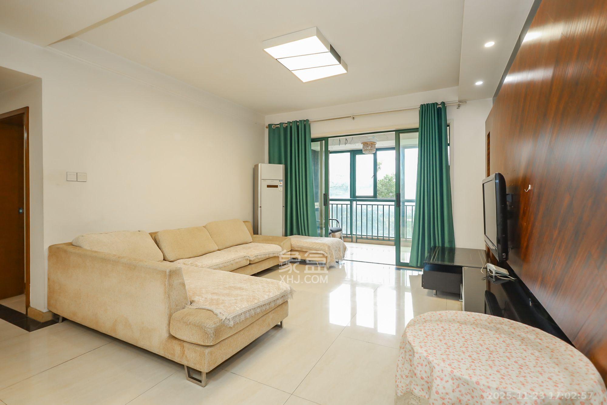 滨江金座  2室2厅1卫    2800.0元/月室内图