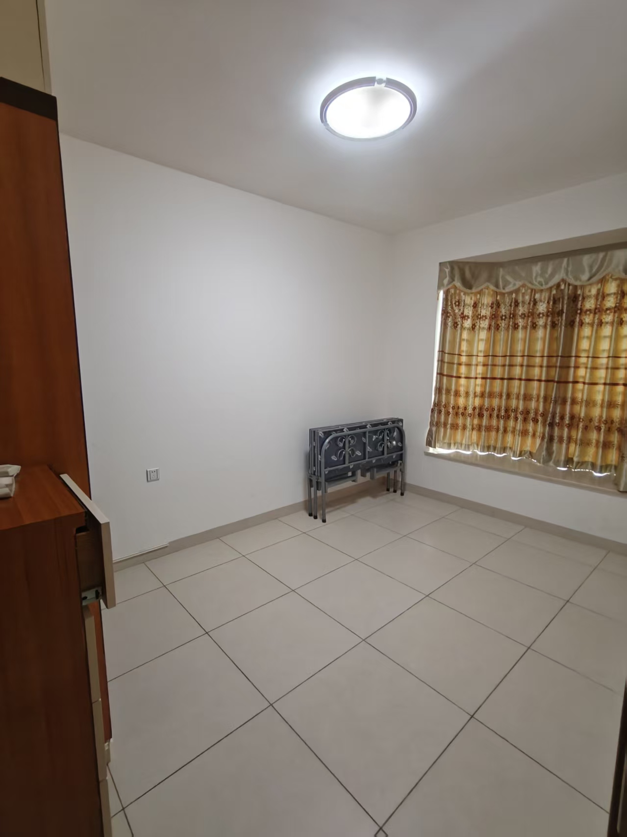 金盘雅苑 4室2厅2卫 3600.0元/月 金盘雅苑 4室2厅2卫 3600.0元/月户型图