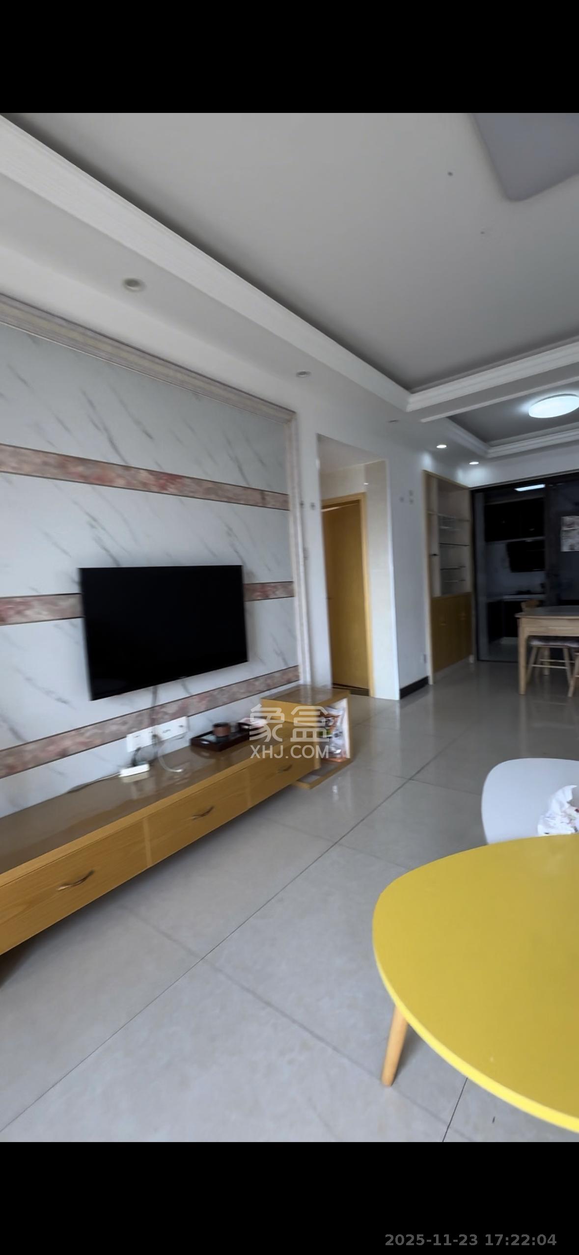 华润置地广场一期 2室2厅1卫 1900.0元/月 华润置地广场一期 2室2厅1卫 1900.0元/月室内图