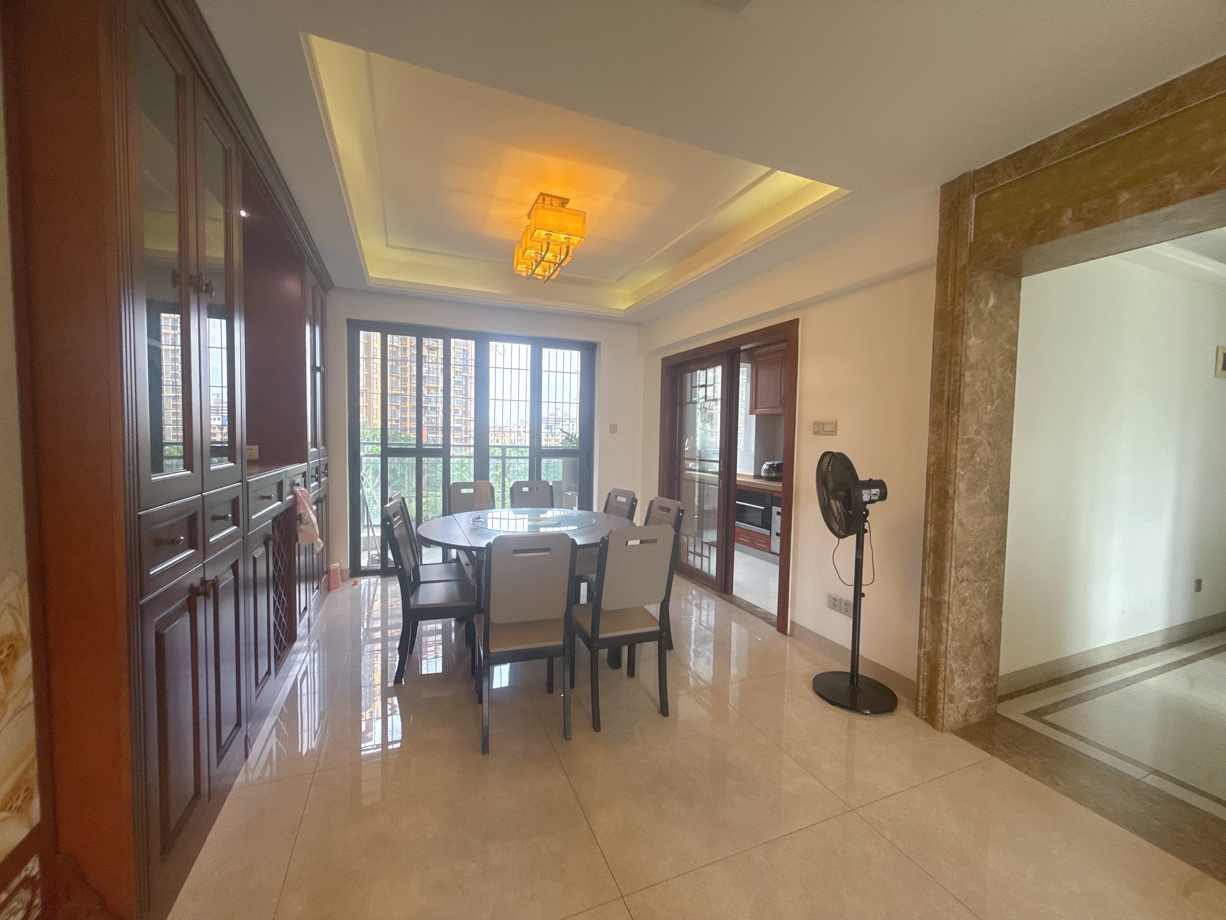 昌茂城邦  4室2厅2卫    4500.0元/月室内图