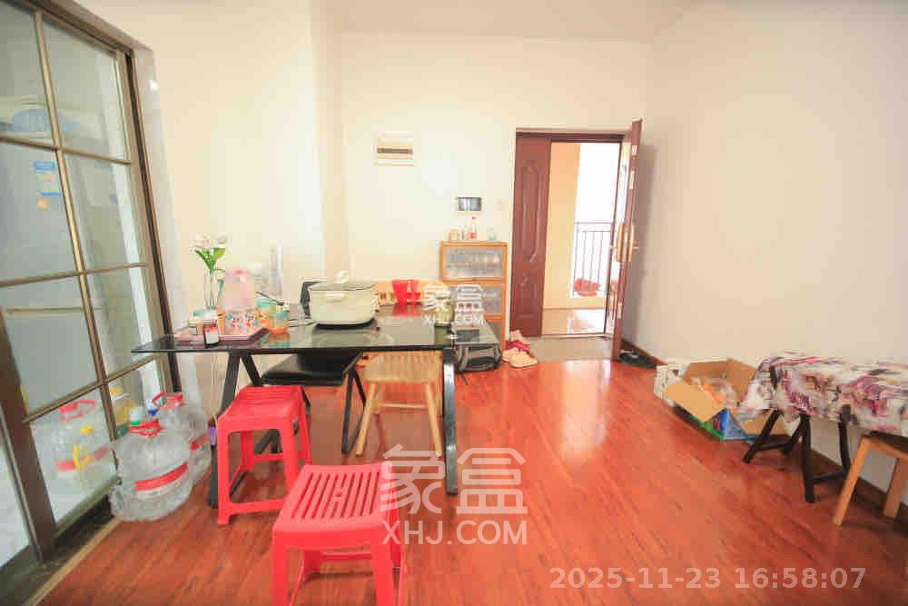 五矿万境水岸三期  3室2厅1卫    2200.0元/月室内图