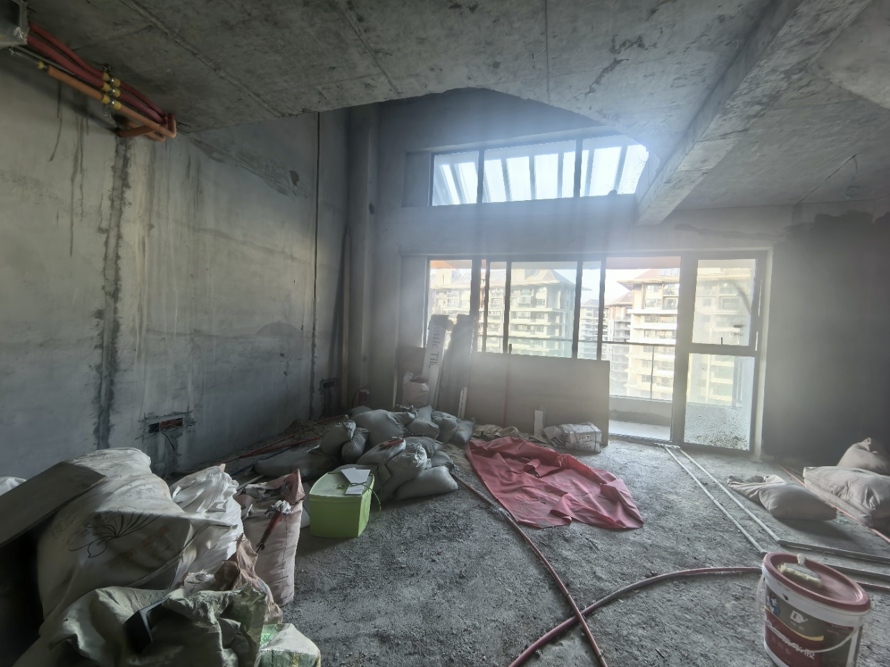 鲁能海蓝公馆 1室2厅2卫 80.0万 鲁能海蓝公馆 1室2厅2卫 80.0万室内图