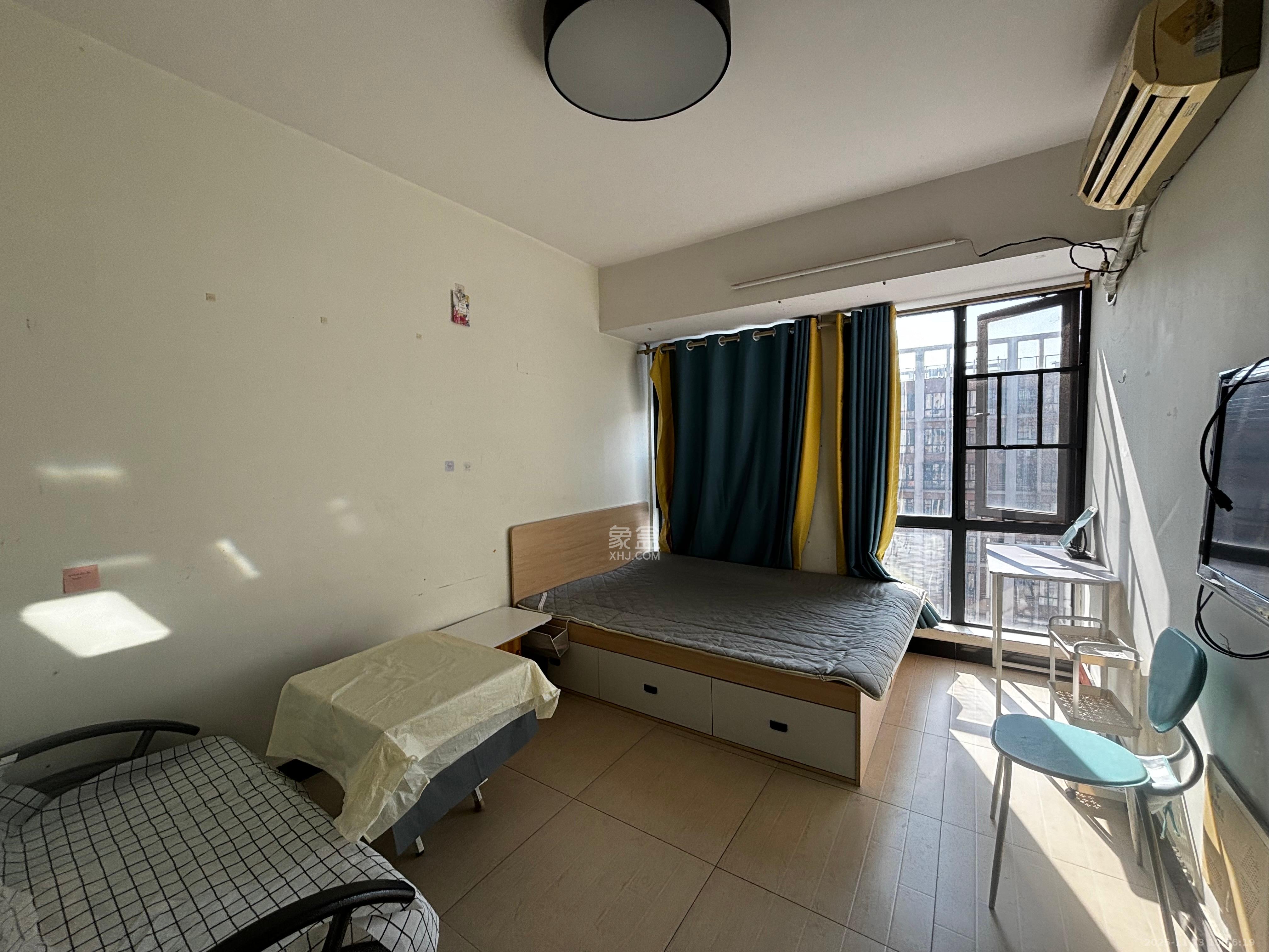 中建芙蓉工社 1室1厅1卫 1200.0元/月 中建芙蓉工社 1室1厅1卫 1200.0元/月室内图