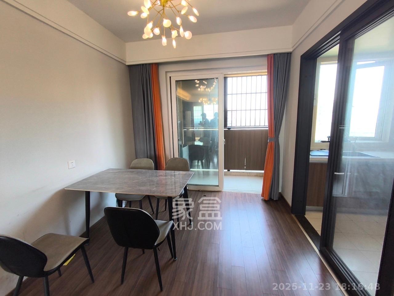 保利香槟国际 4室2厅2卫 2600.0元/月 保利香槟国际 4室2厅2卫 2600.0元/月室内图