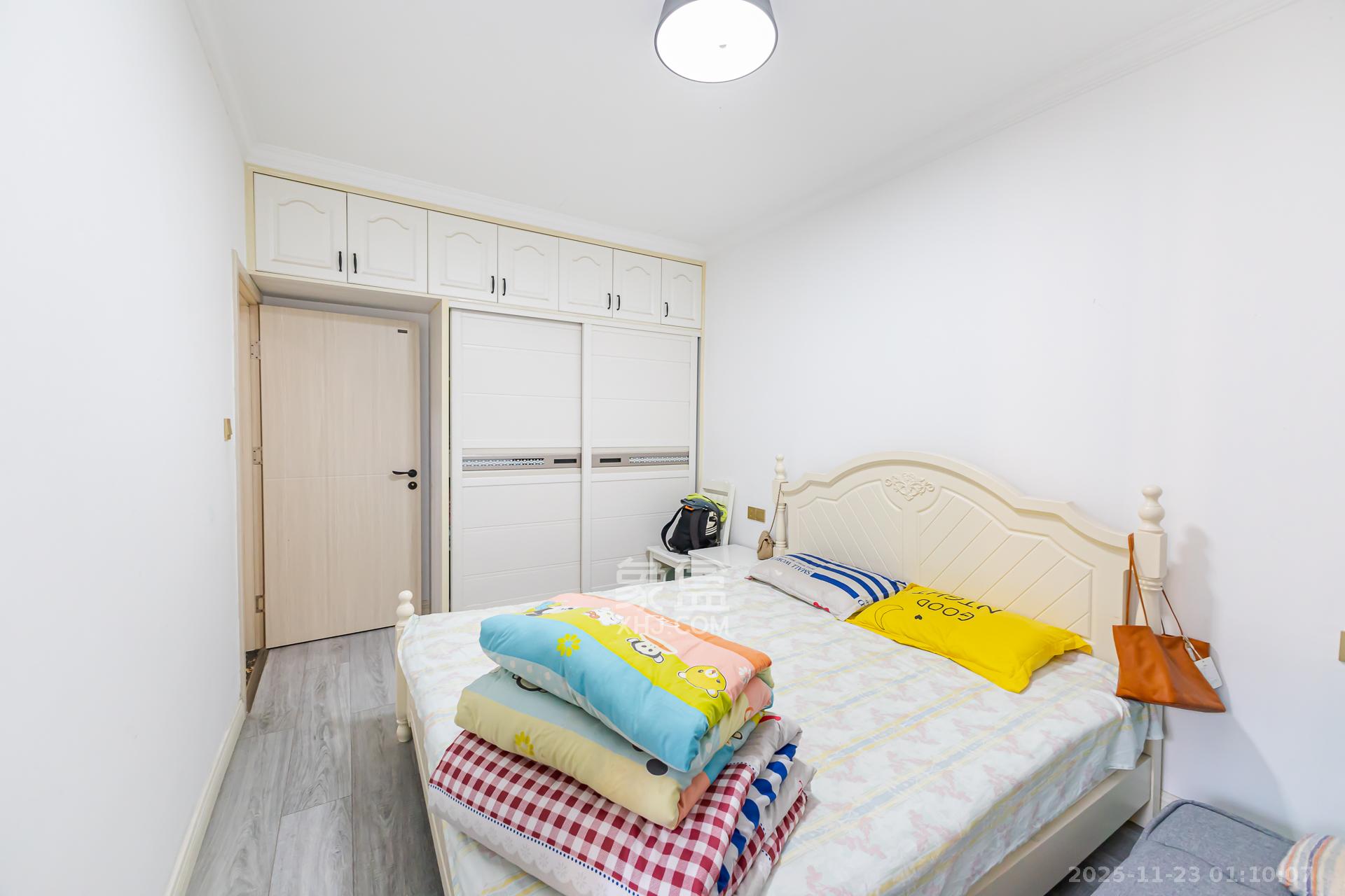 明发国际城 2室2厅1卫 70.0万 明发国际城 2室2厅1卫 70.0万卧室