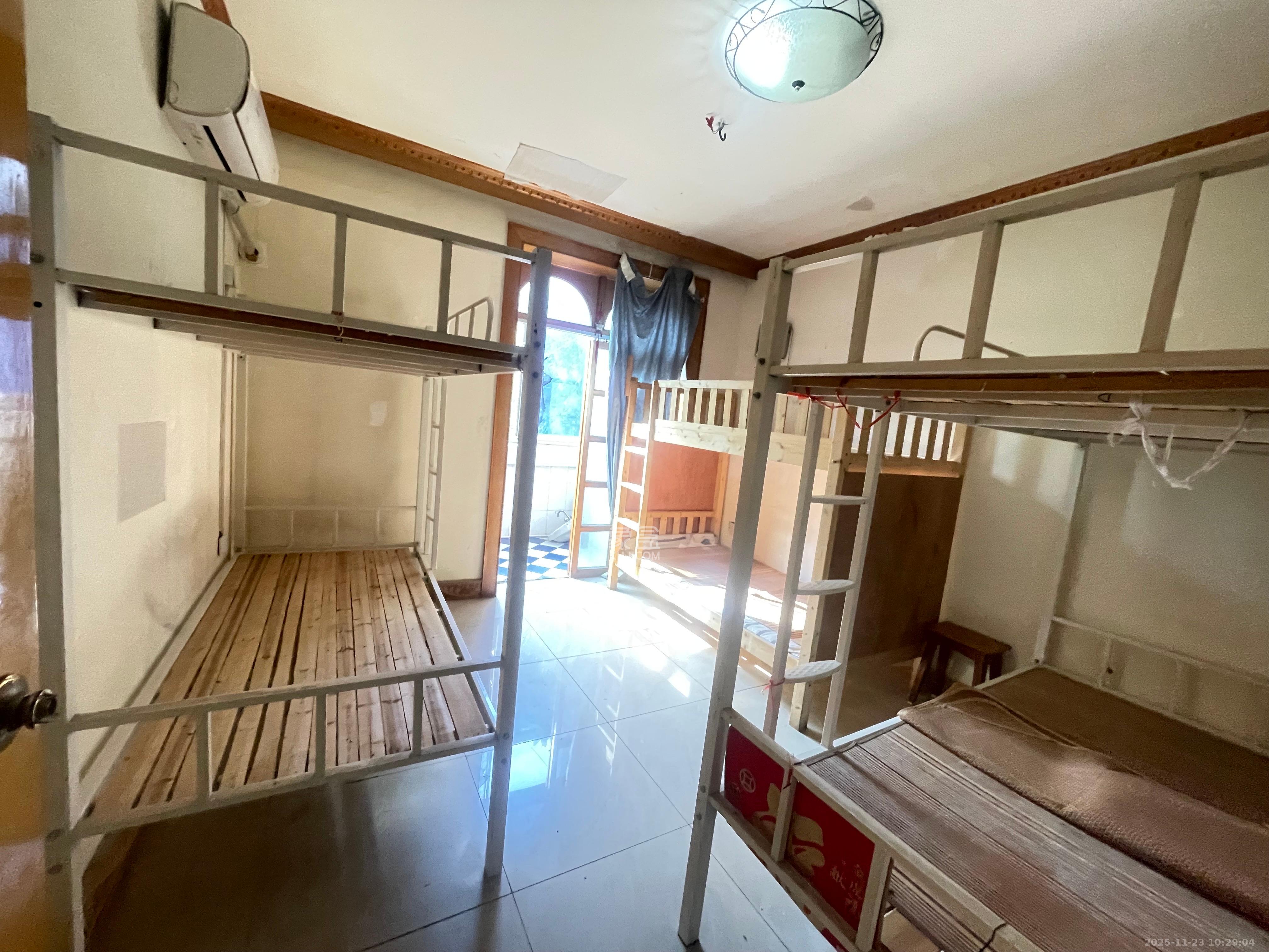 红旗区机械研究所宿舍  3室1厅1卫    1500.0元/月室内图