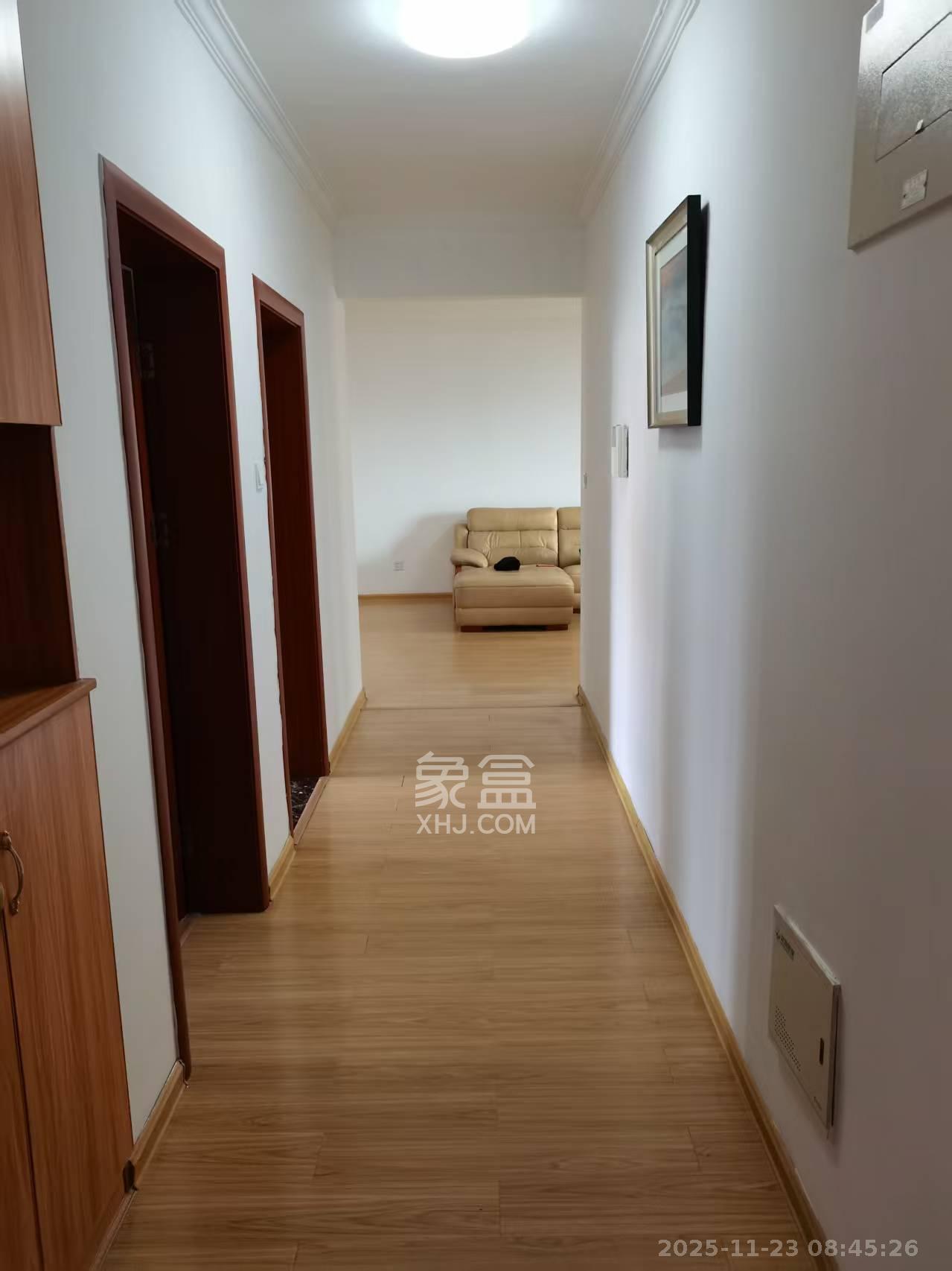 北辰三角洲E5区  4室2厅2卫    4800.0元/月室内图