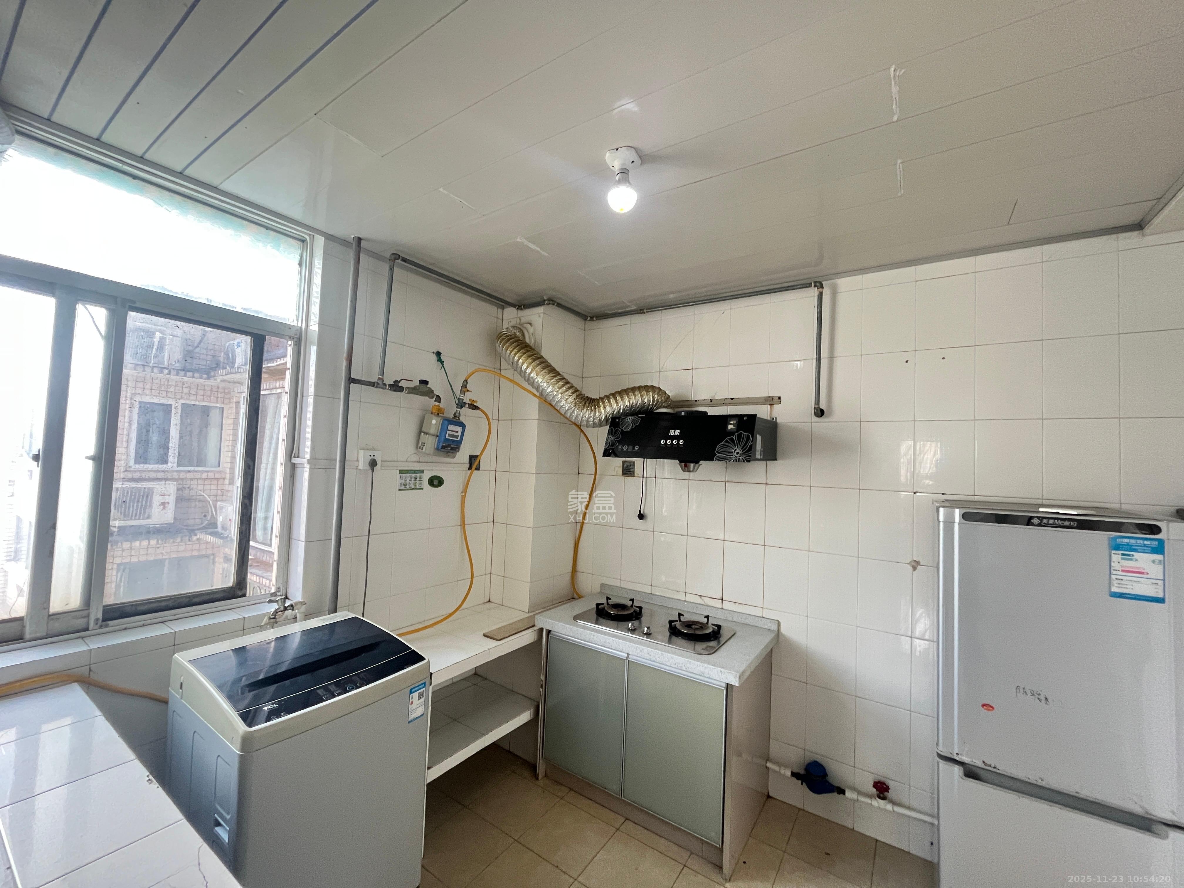 天泽大厦  2室1厅1卫    2000.0元/月室内图