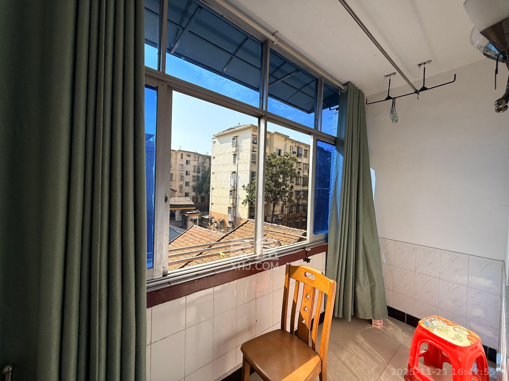 大/小王家巷散盘  2室1厅1卫    1600.0元/月室内图