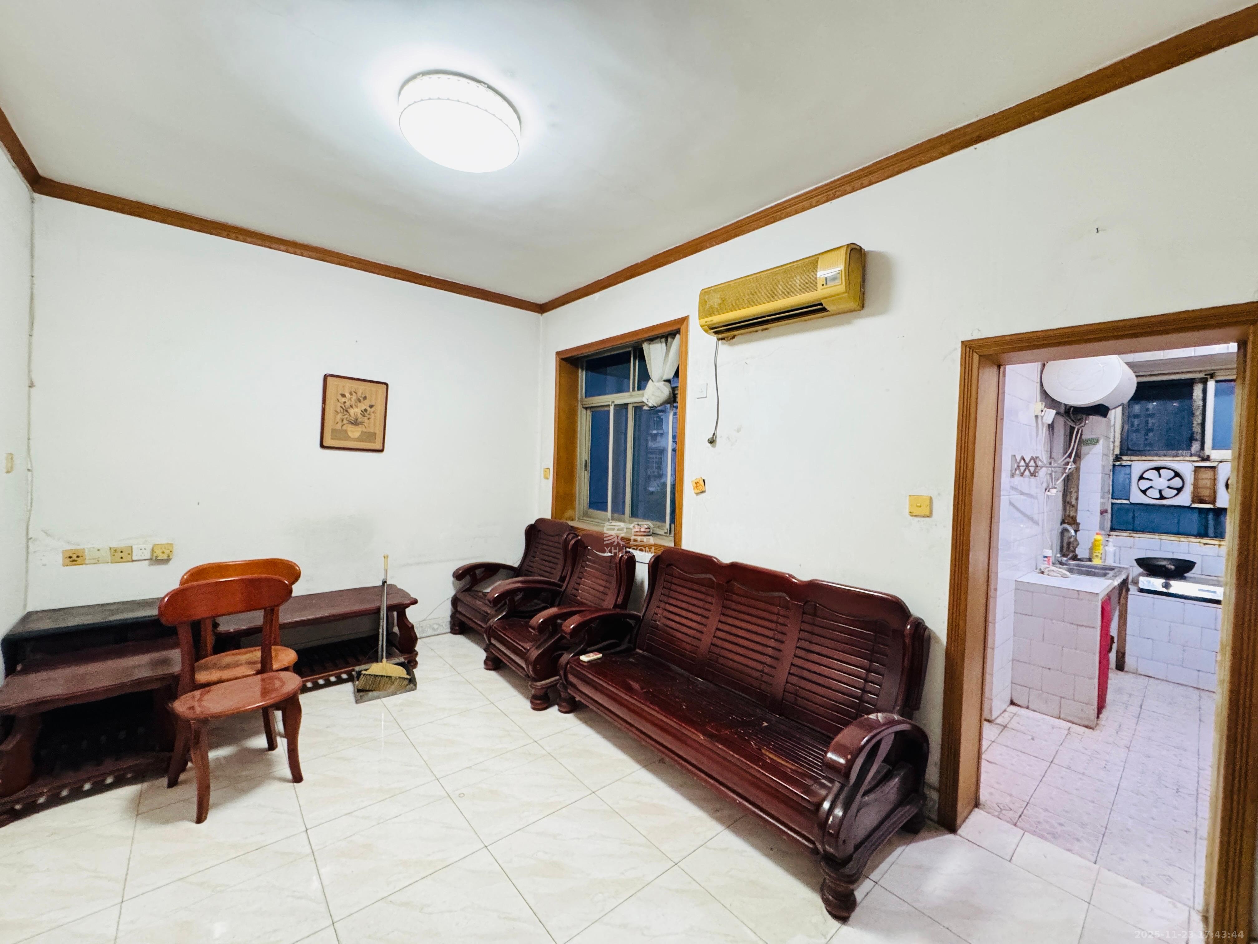 长沙理工大学东院西院 2室1厅1卫 1400.0元/月 长沙理工大学东院西院 2室1厅1卫 1400.0元/月室内图