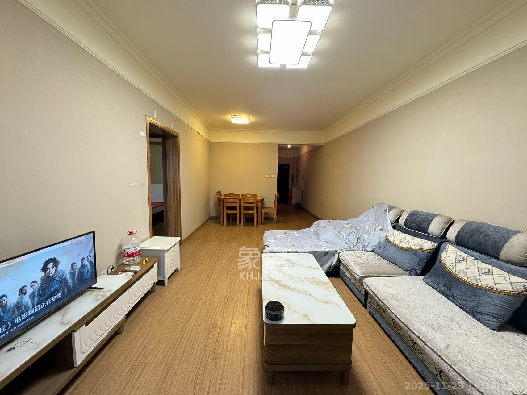 麓谷小镇 1室2厅1卫 2200.0元/月 麓谷小镇 1室2厅1卫 2200.0元/月室内图