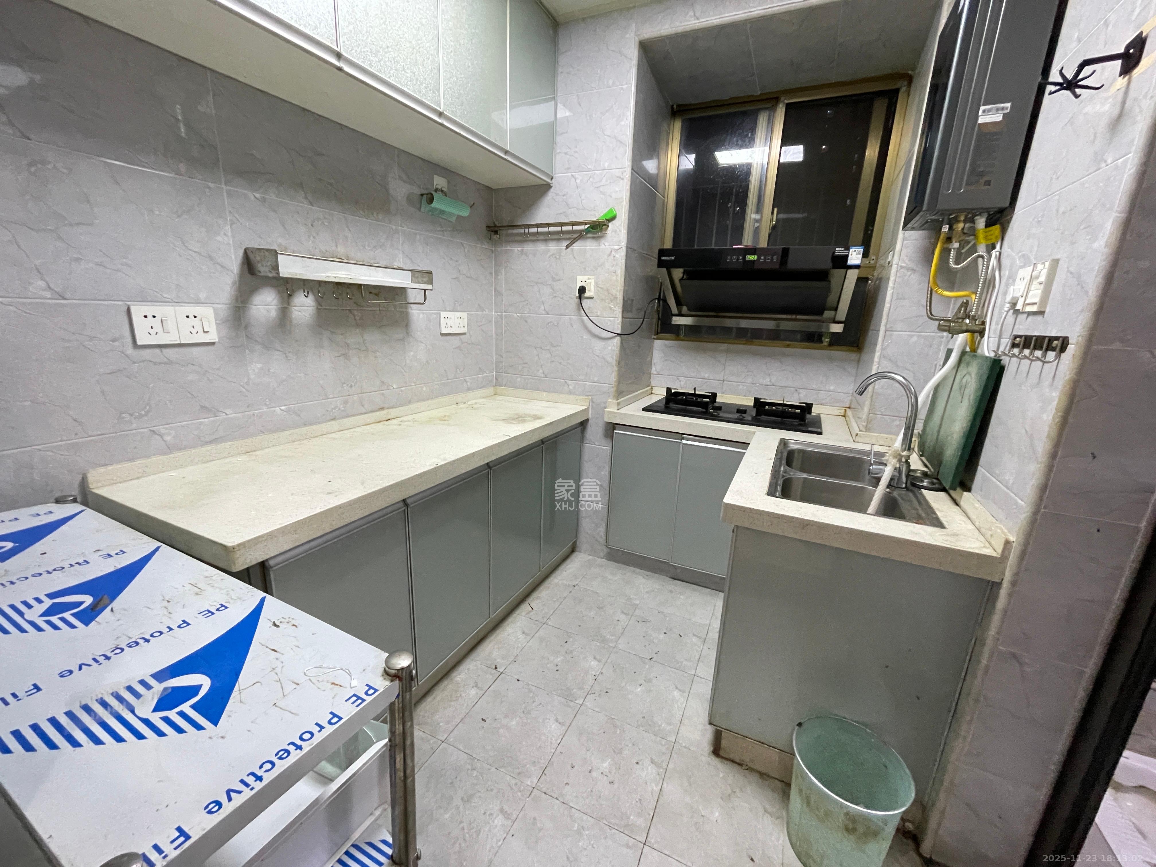 牛婆塘社区 2室2厅1卫 1600.0元/月 牛婆塘社区 2室2厅1卫 1600.0元/月室内图