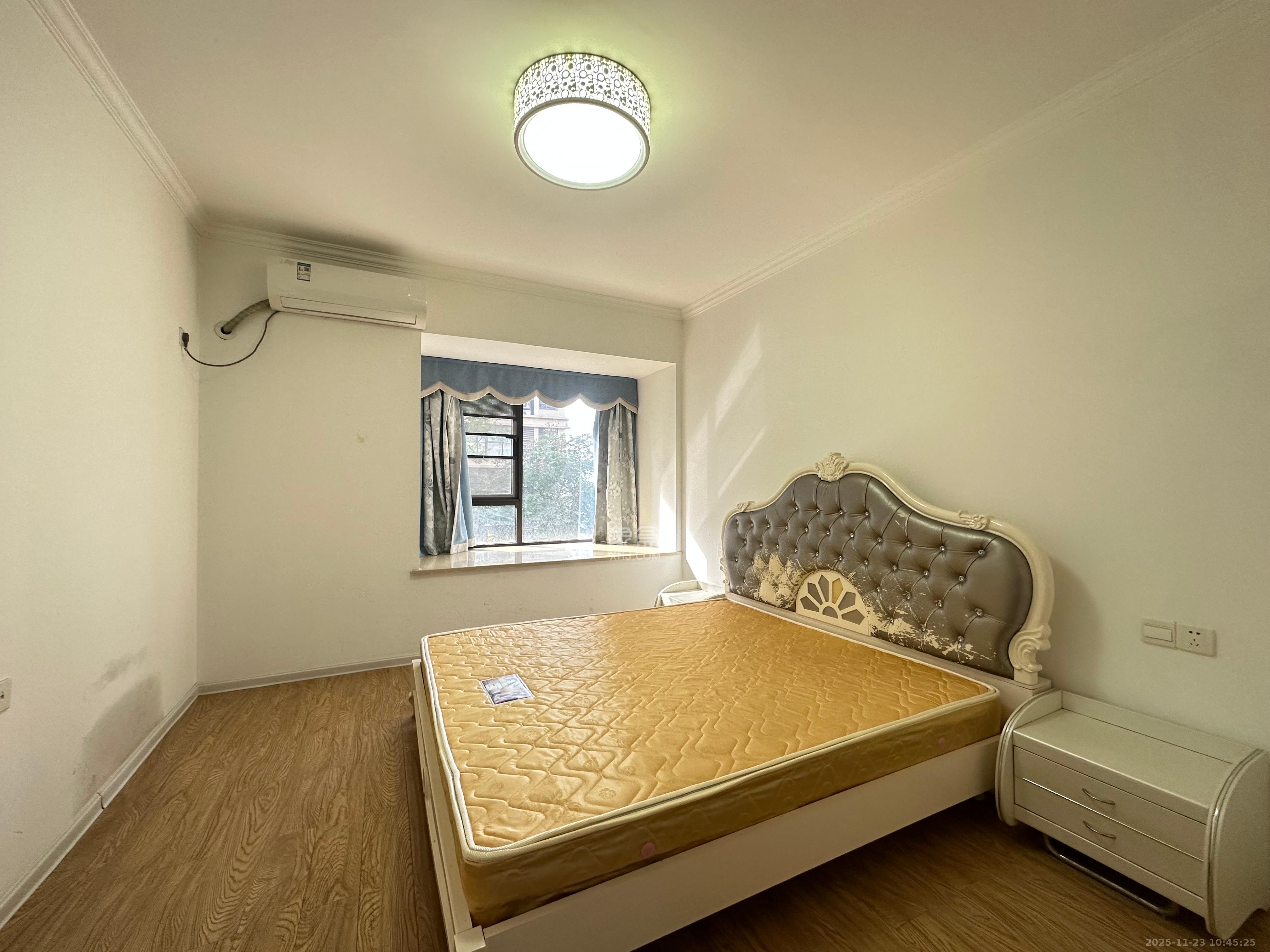 保利麓谷林语F区 4室2厅2卫 3900.0元/月 保利麓谷林语F区 4室2厅2卫 3900.0元/月室内图