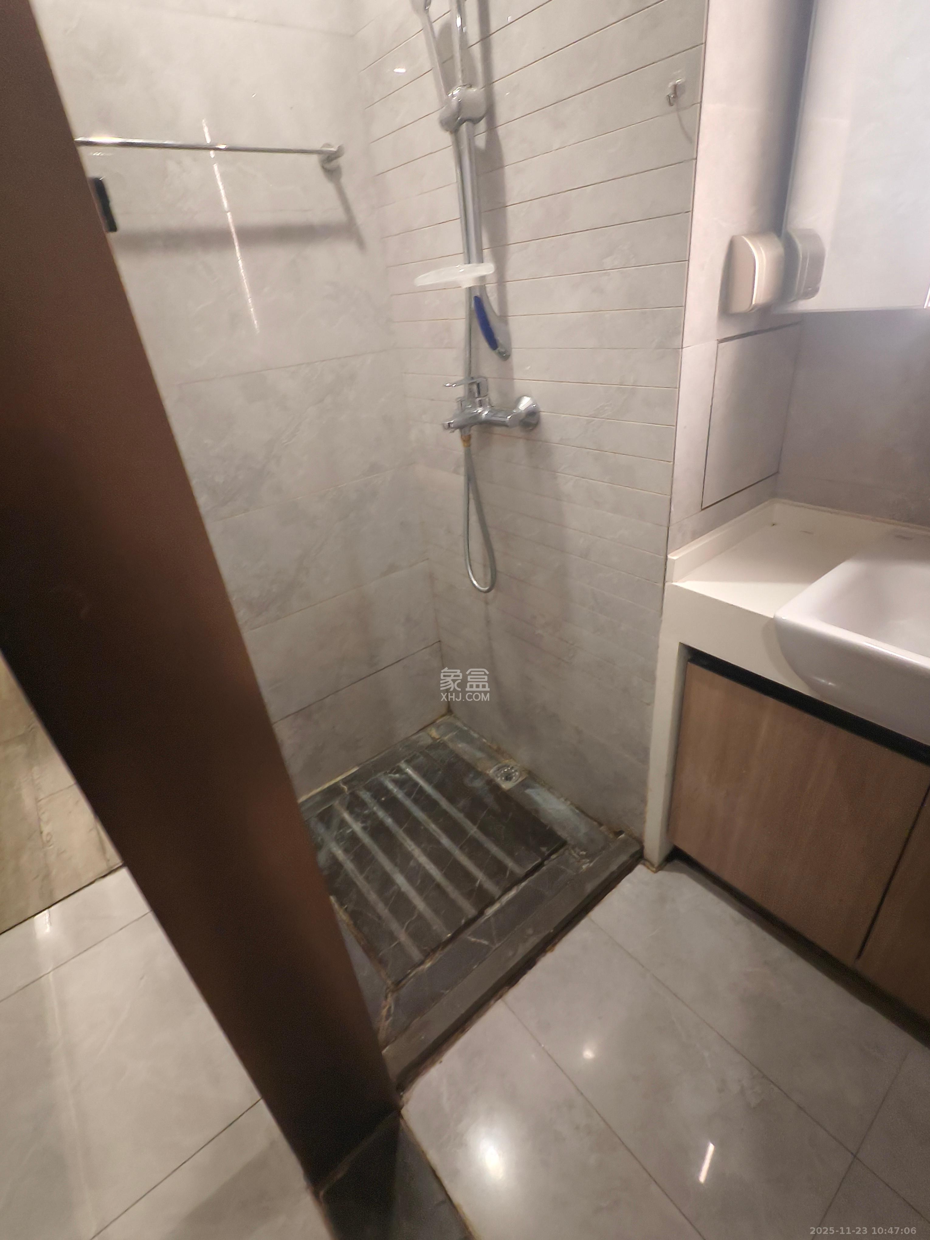 华远华时代 1室1厅1卫 1800.0元/月 华远华时代 1室1厅1卫 1800.0元/月室内图