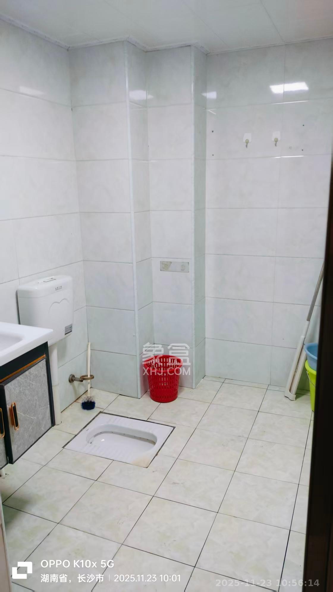 同鑫家园  1室1厅1卫    1200.0元/月室内图