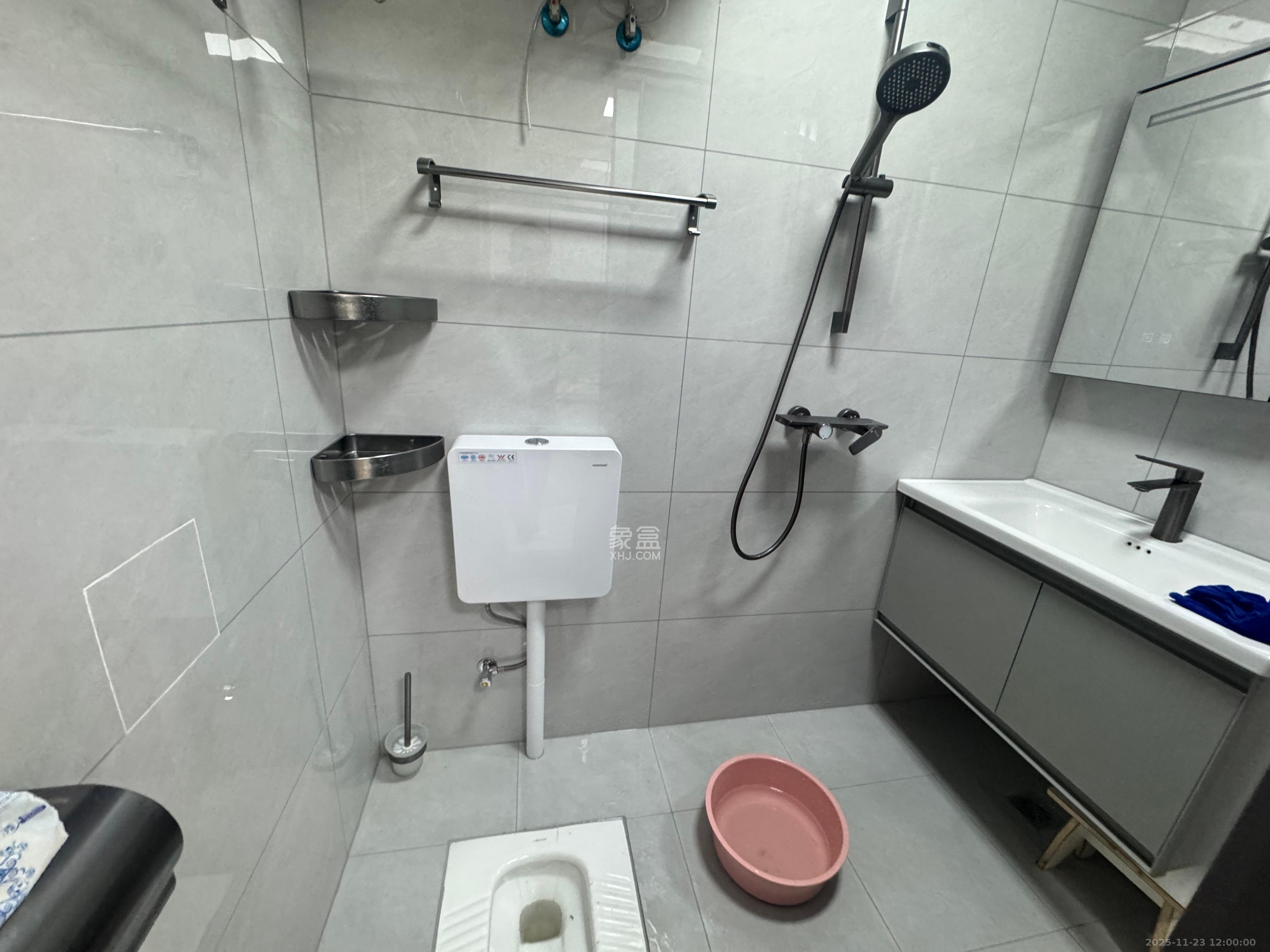 恒大誉府（融誉商业中心）  1室0厅0卫    1700.0元/月室内图