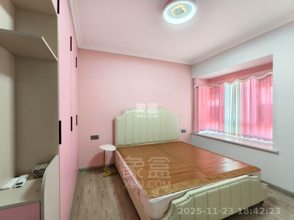 奥园养生城  4室2厅2卫    5000.0元/月室内图