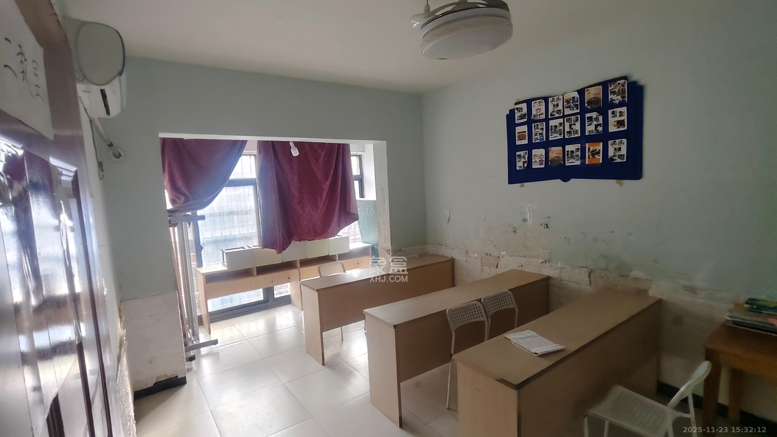 家和苑（原梅溪湖保障性住房一期）  3室2厅1卫    2300.0元/月