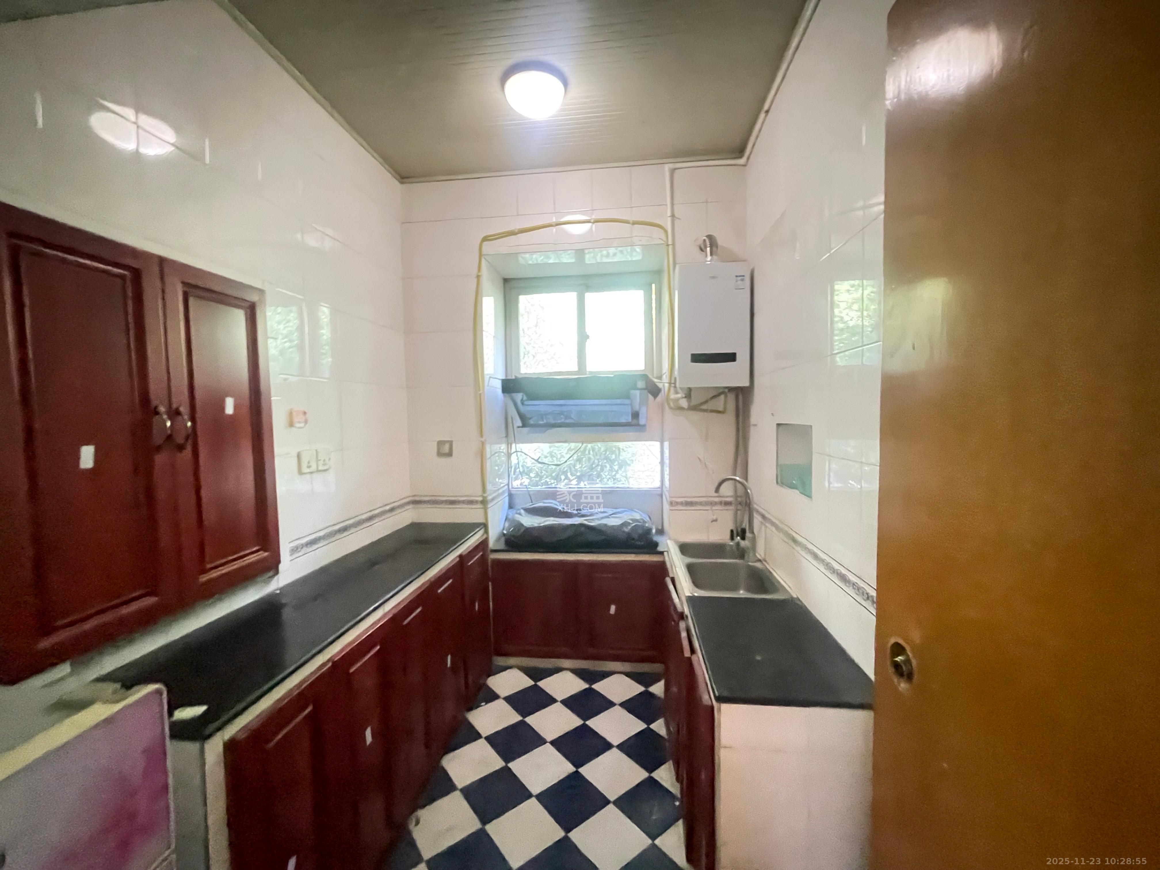 红旗区机械研究所宿舍  3室1厅1卫    1500.0元/月室内图