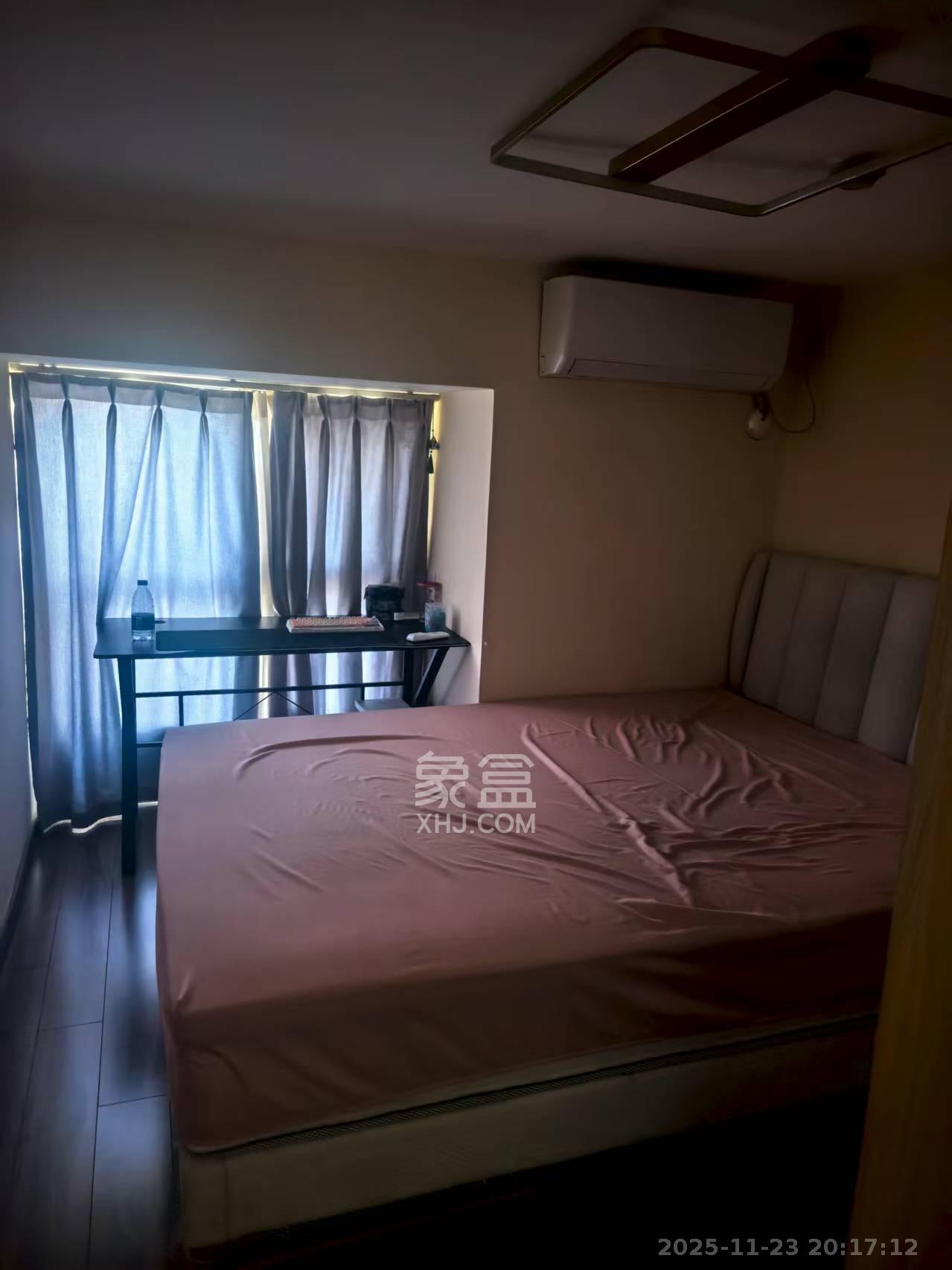 卓越浅水湾  1室0厅0卫    3000.0元/月室内图