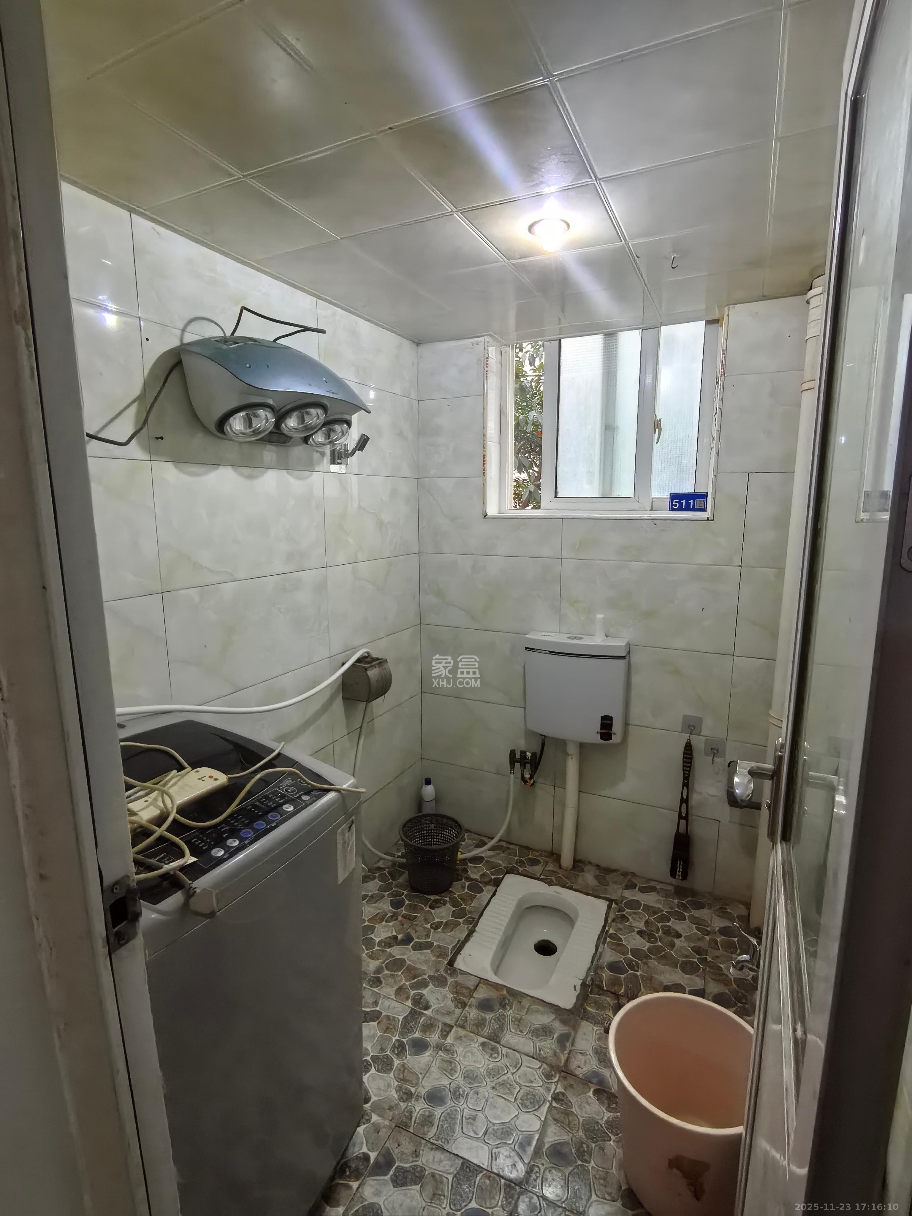 麓谷锦和园  2室2厅1卫    1600.0元/月室内图