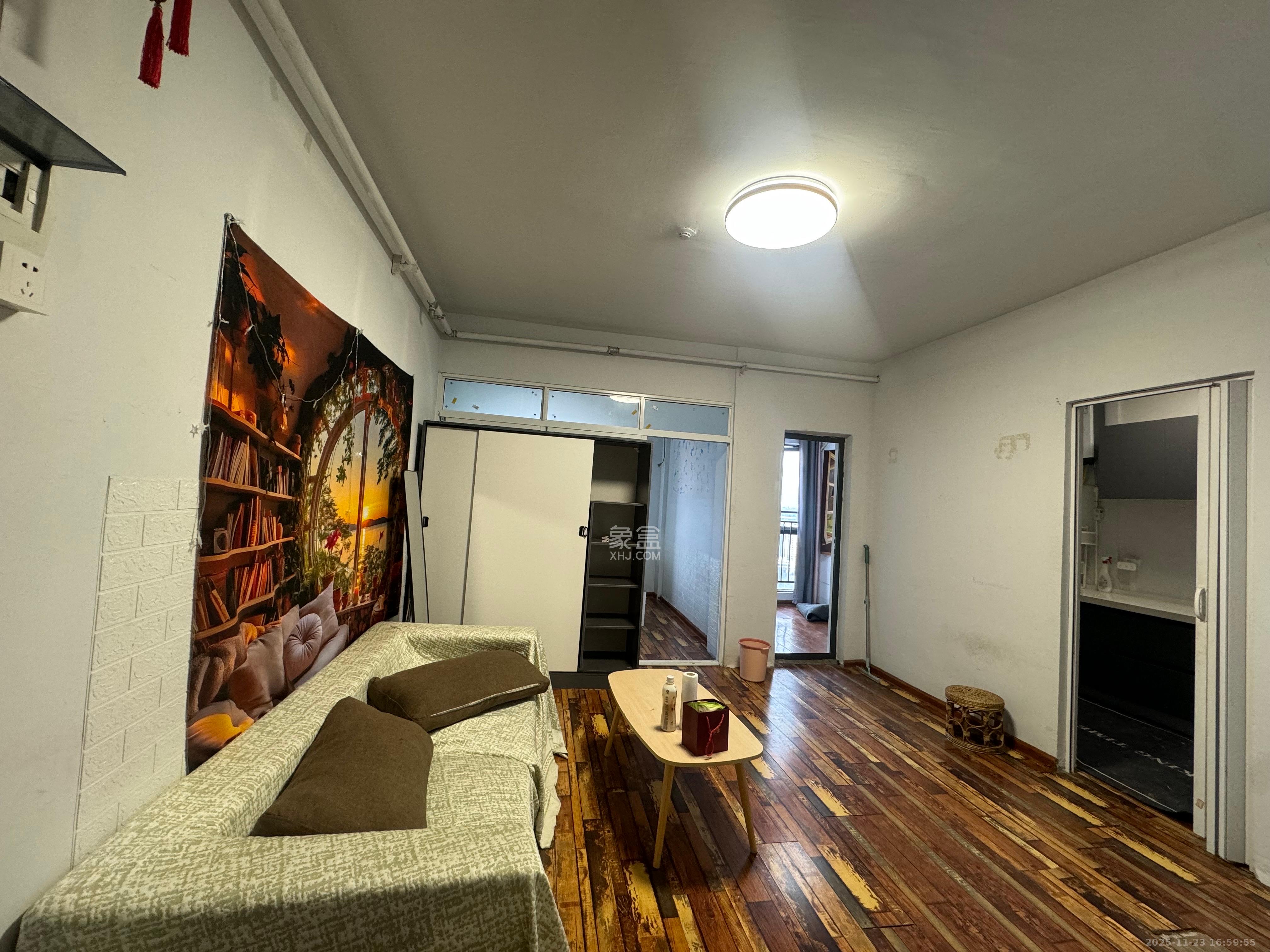 欧亚达国际广场  2室1厅1卫    1700.0元/月