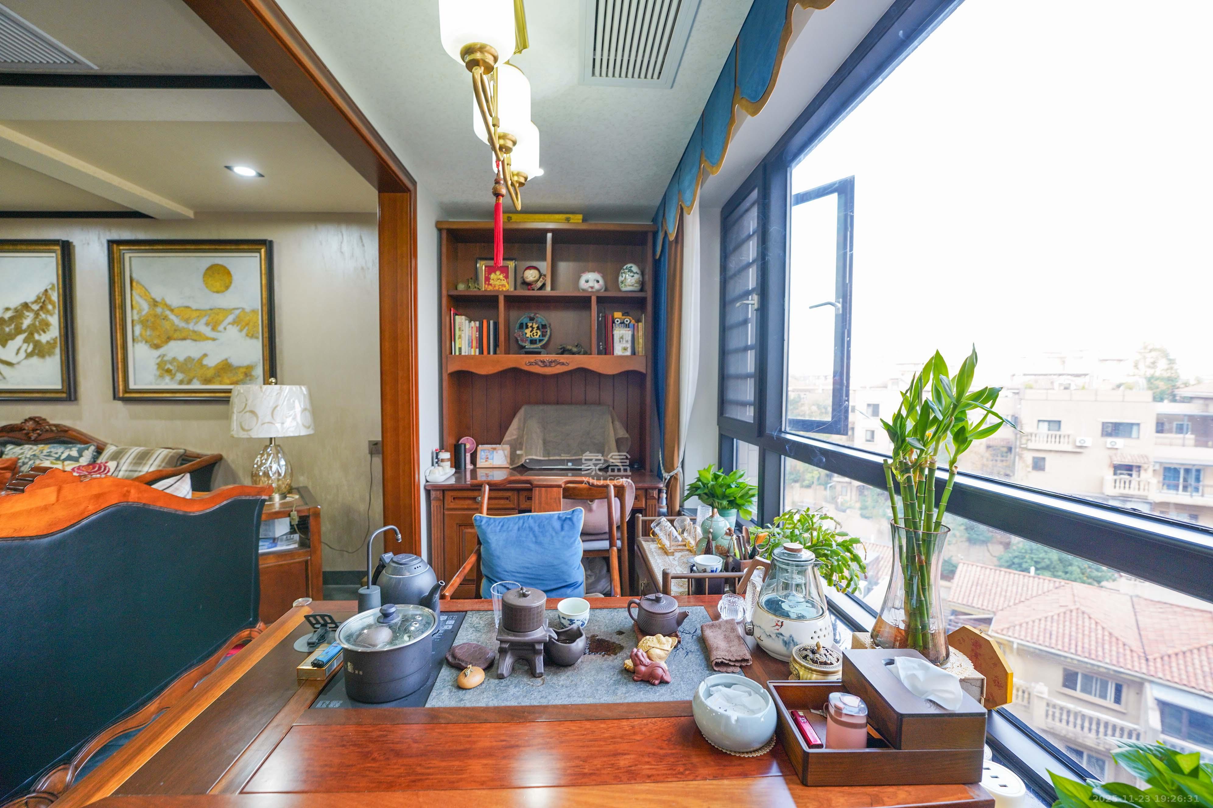 橘郡礼顿山  2室2厅2卫    118.0万阳台