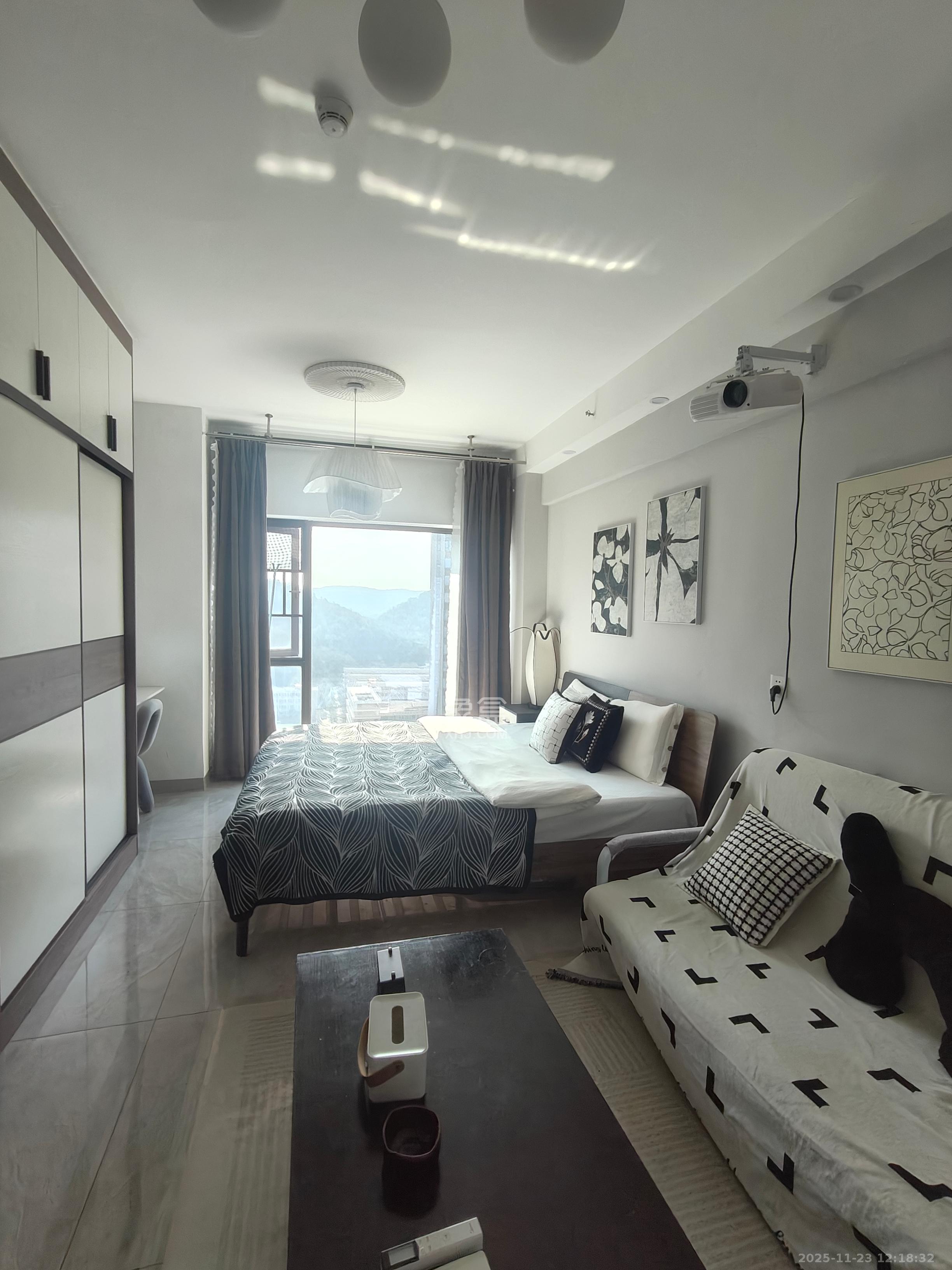 佳兆业云顶梅溪湖（佳兆业梅溪荟）  1室1厅1卫    1700.0元/月