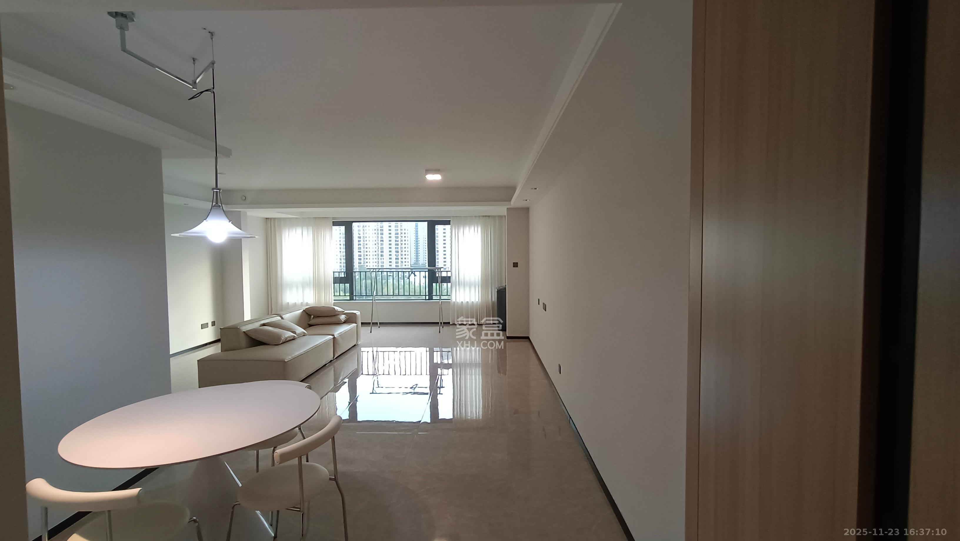 华润凯旋门二期 4室2厅2卫 4000.0元/月 华润凯旋门二期 4室2厅2卫 4000.0元/月室内图