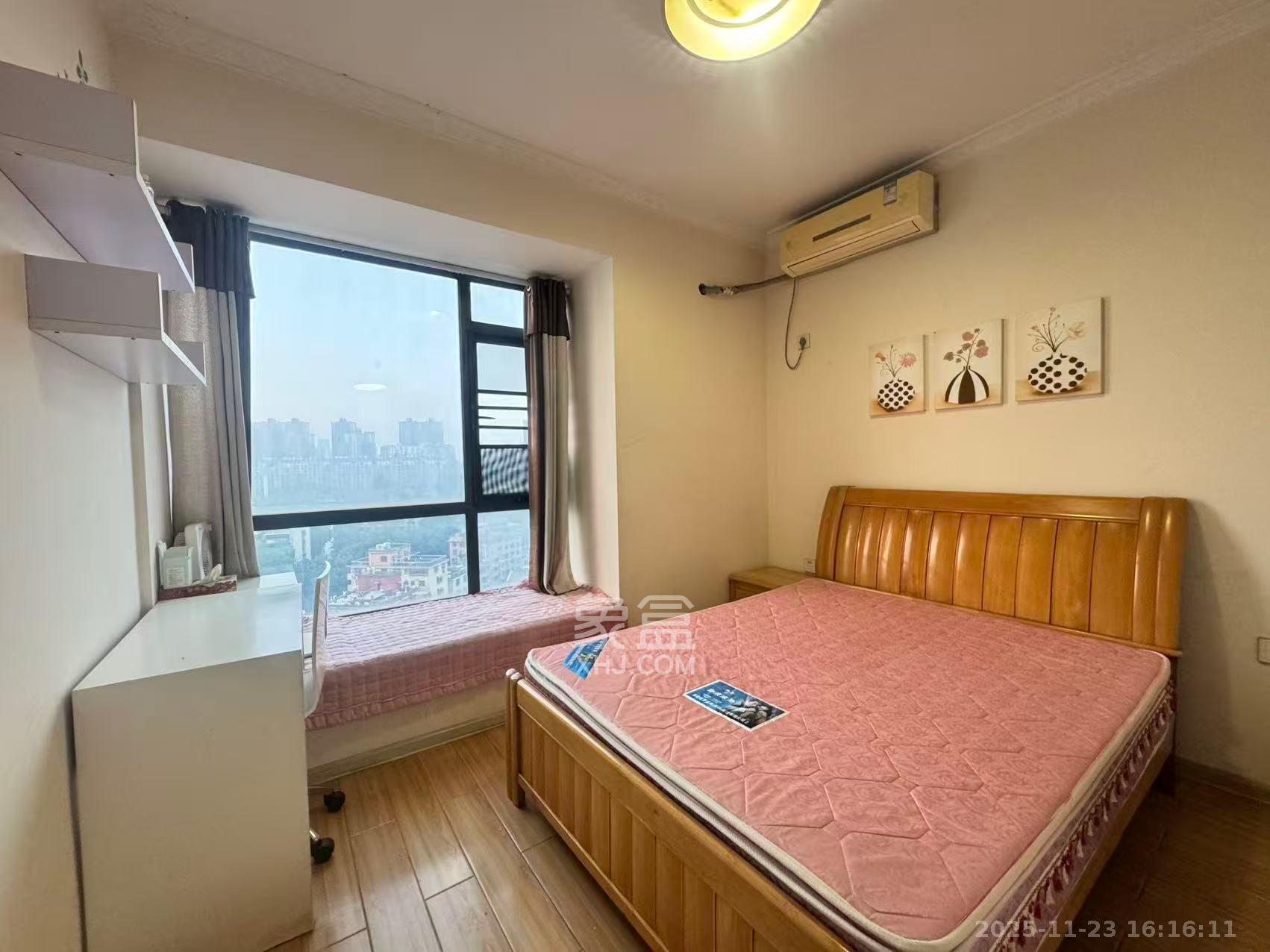 金领家族  1室1厅1卫    1300.0元/月室内图