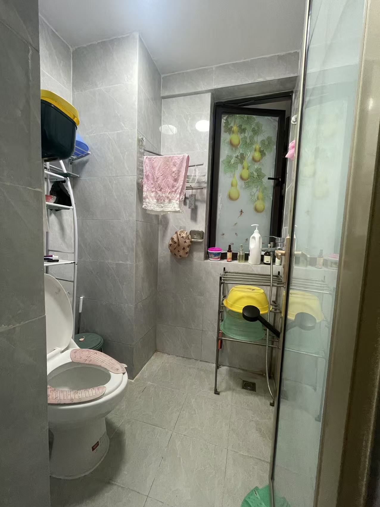 坡博家园二区 3室2厅2卫 2200.0元/月 坡博家园二区 3室2厅2卫 2200.0元/月室内图