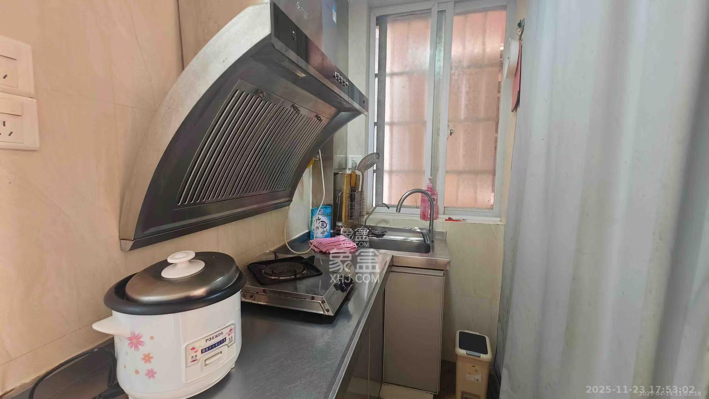 银轩铭誉(四海怡家) 1室1厅1卫 1500.0元/月 银轩铭誉(四海怡家) 1室1厅1卫 1500.0元/月室内图