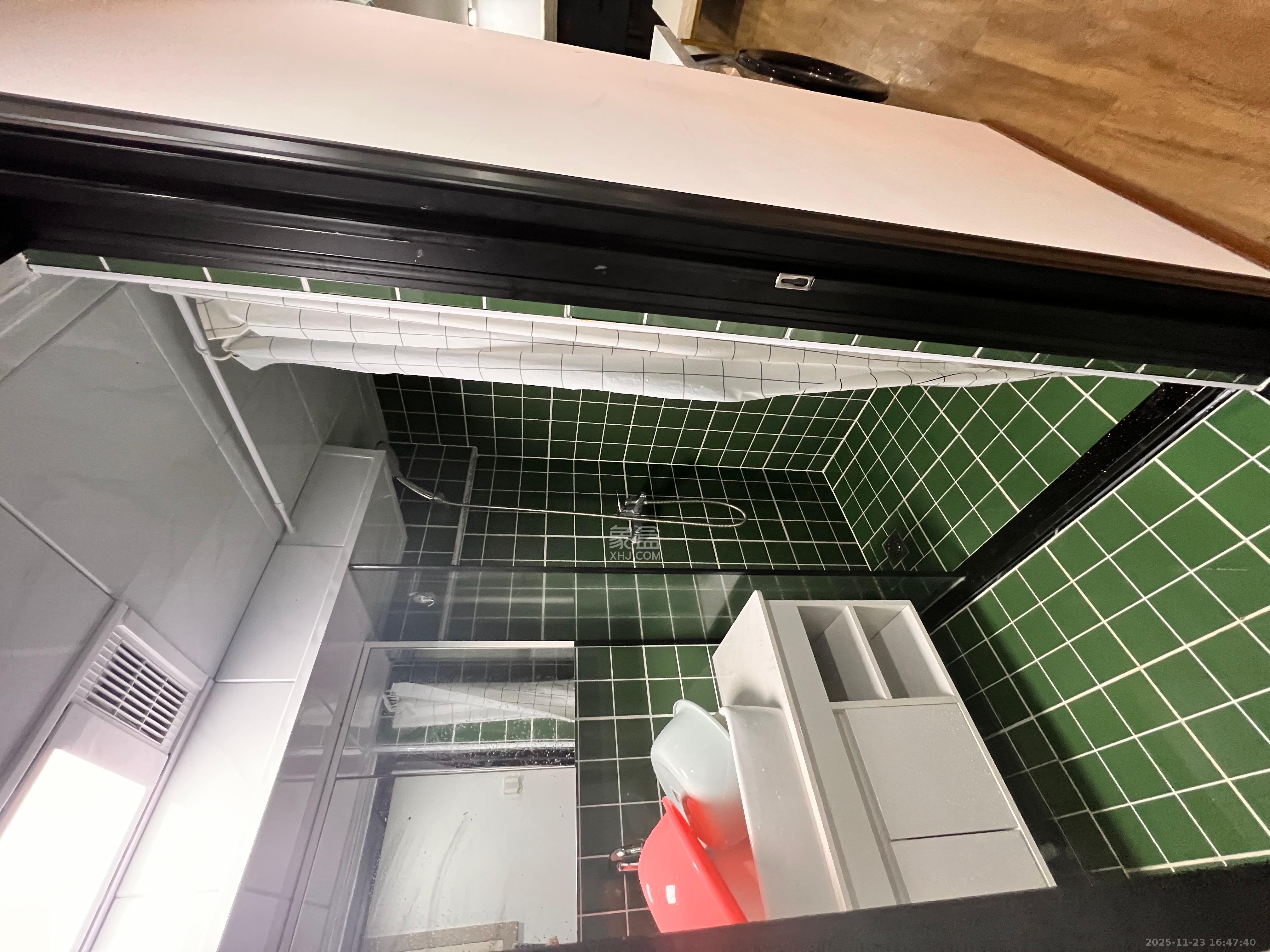 弘坤云寓  1室0厅0卫    1300.0元/月室内图