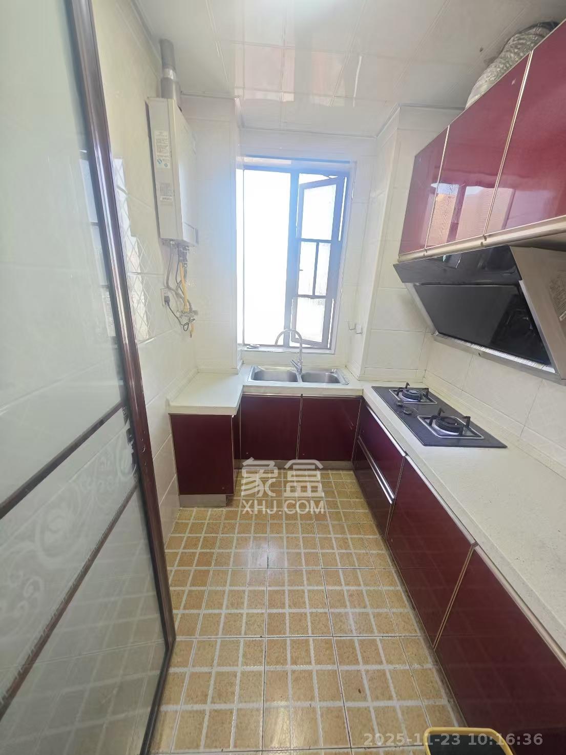 兴威帕克水岸 2室2厅1卫 2100.0元/月 兴威帕克水岸 2室2厅1卫 2100.0元/月室内图