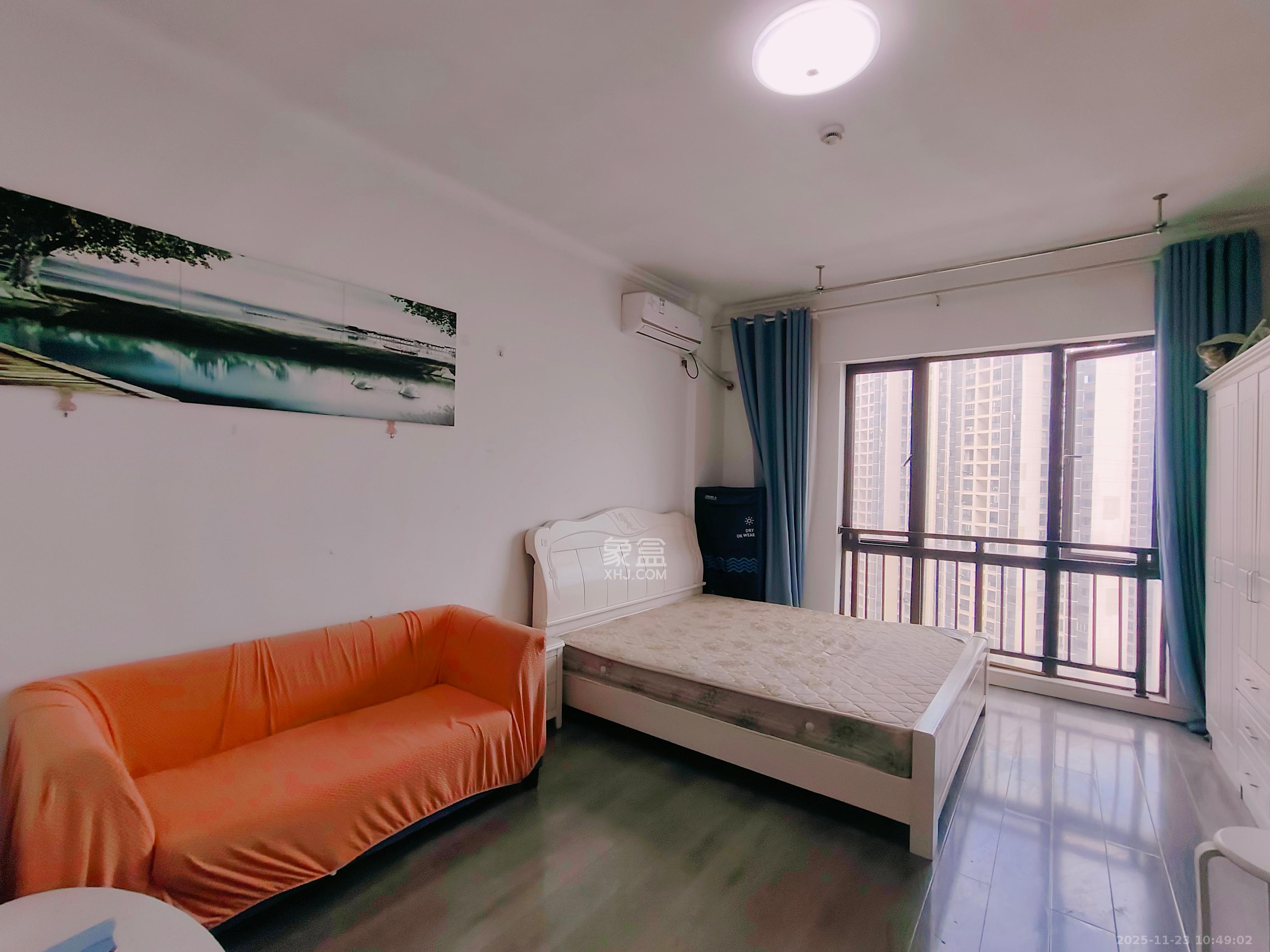 梅溪鑫苑名家  1室1厅1卫    1100.0元/月